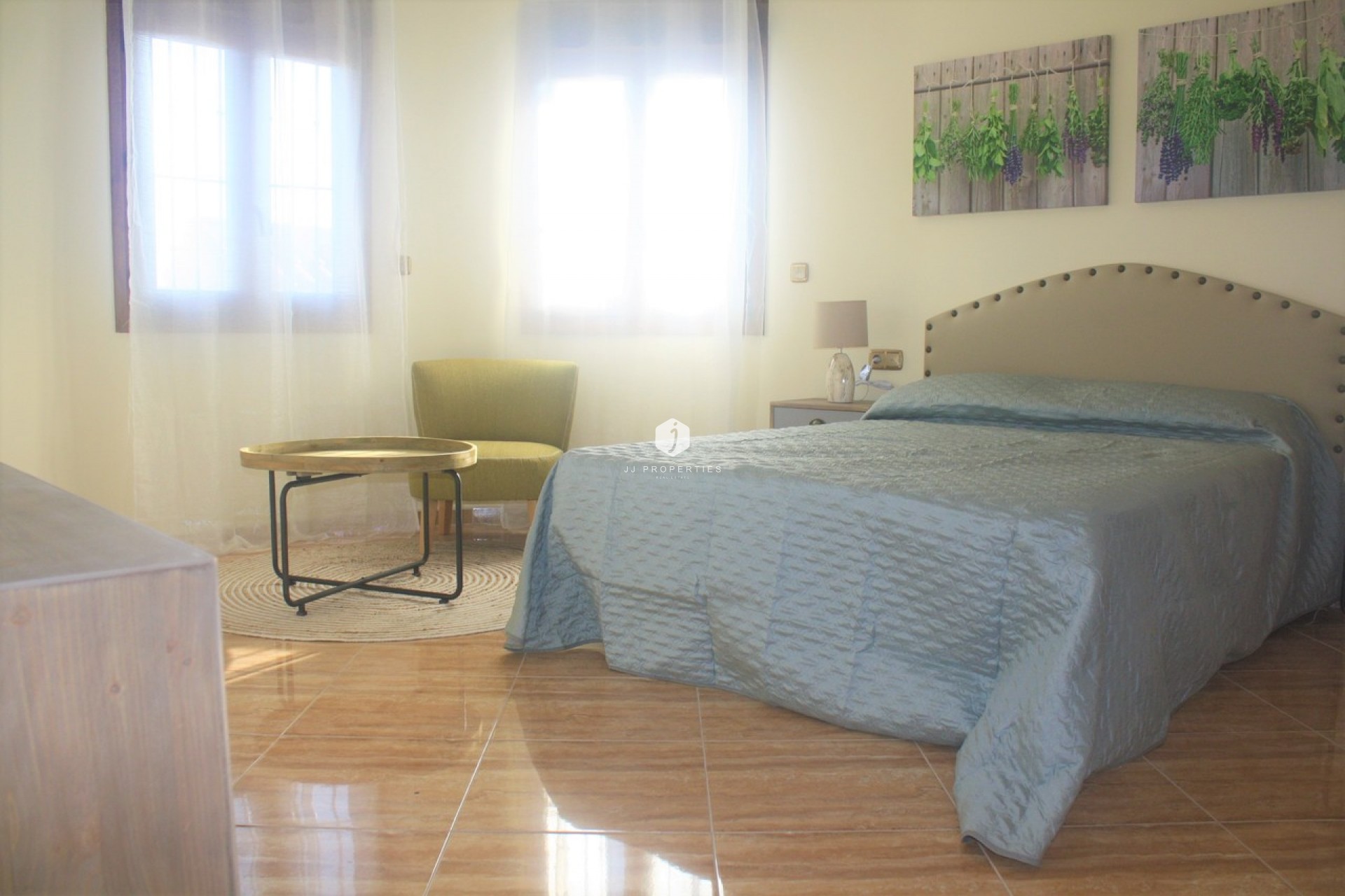 Aus zweiter Hand - Villa -
Los Altos - Costa Blanca
