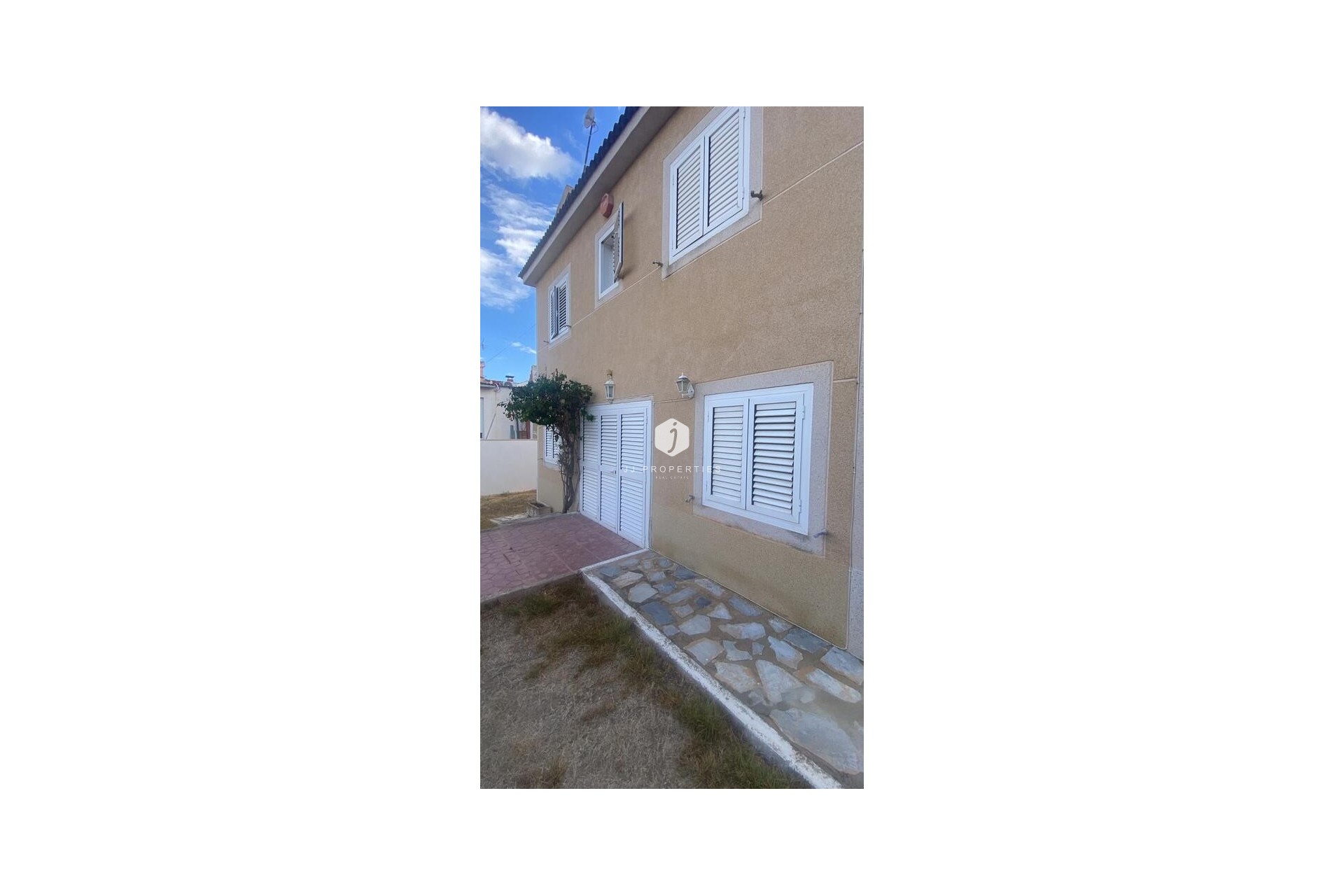 Aus zweiter Hand - Villa -
Los Balcones - Costa Blanca