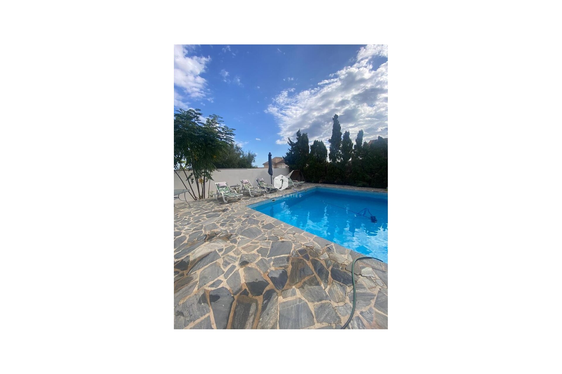 Aus zweiter Hand - Villa -
Los Balcones - Costa Blanca