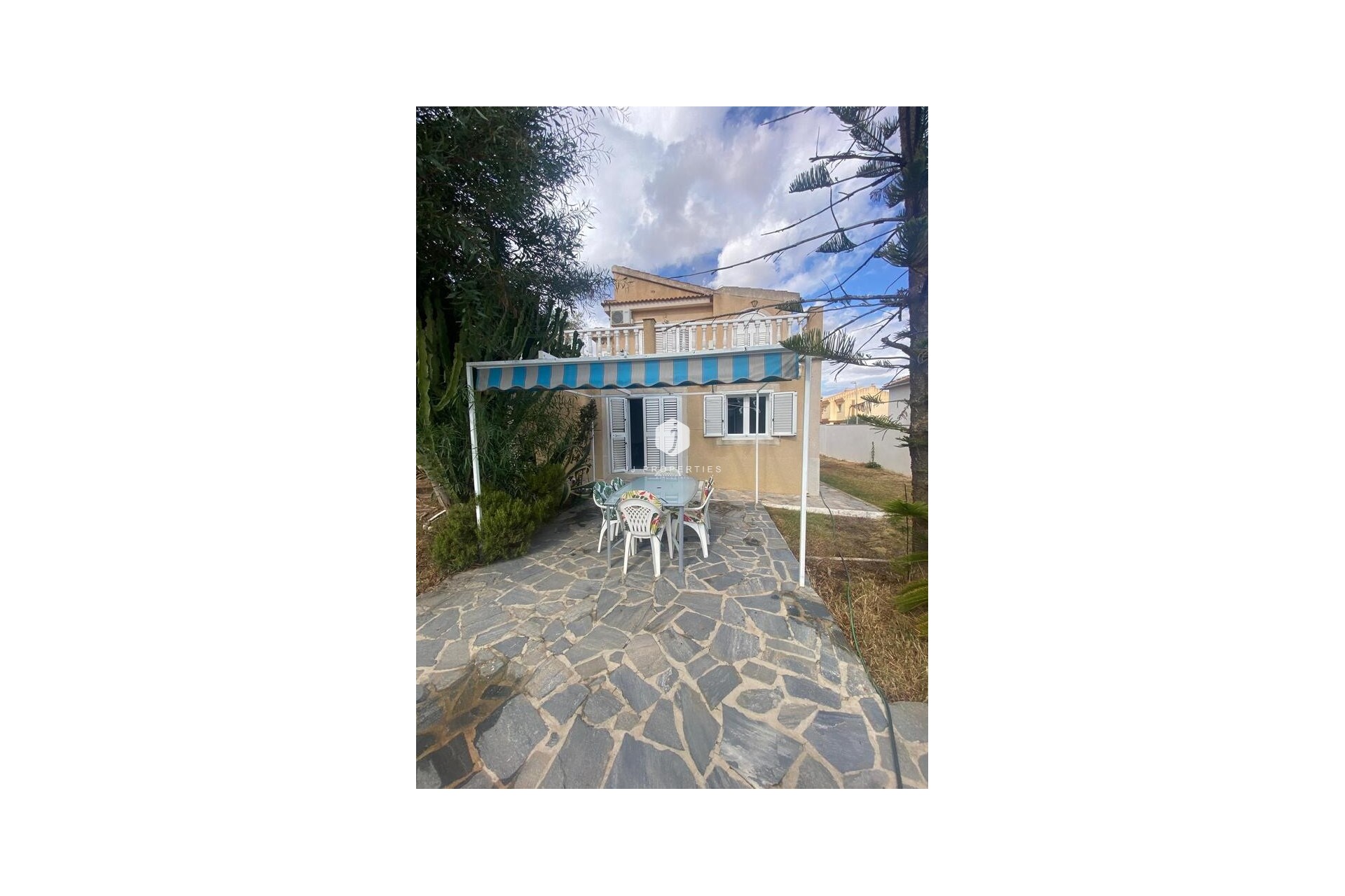 Aus zweiter Hand - Villa -
Los Balcones - Costa Blanca