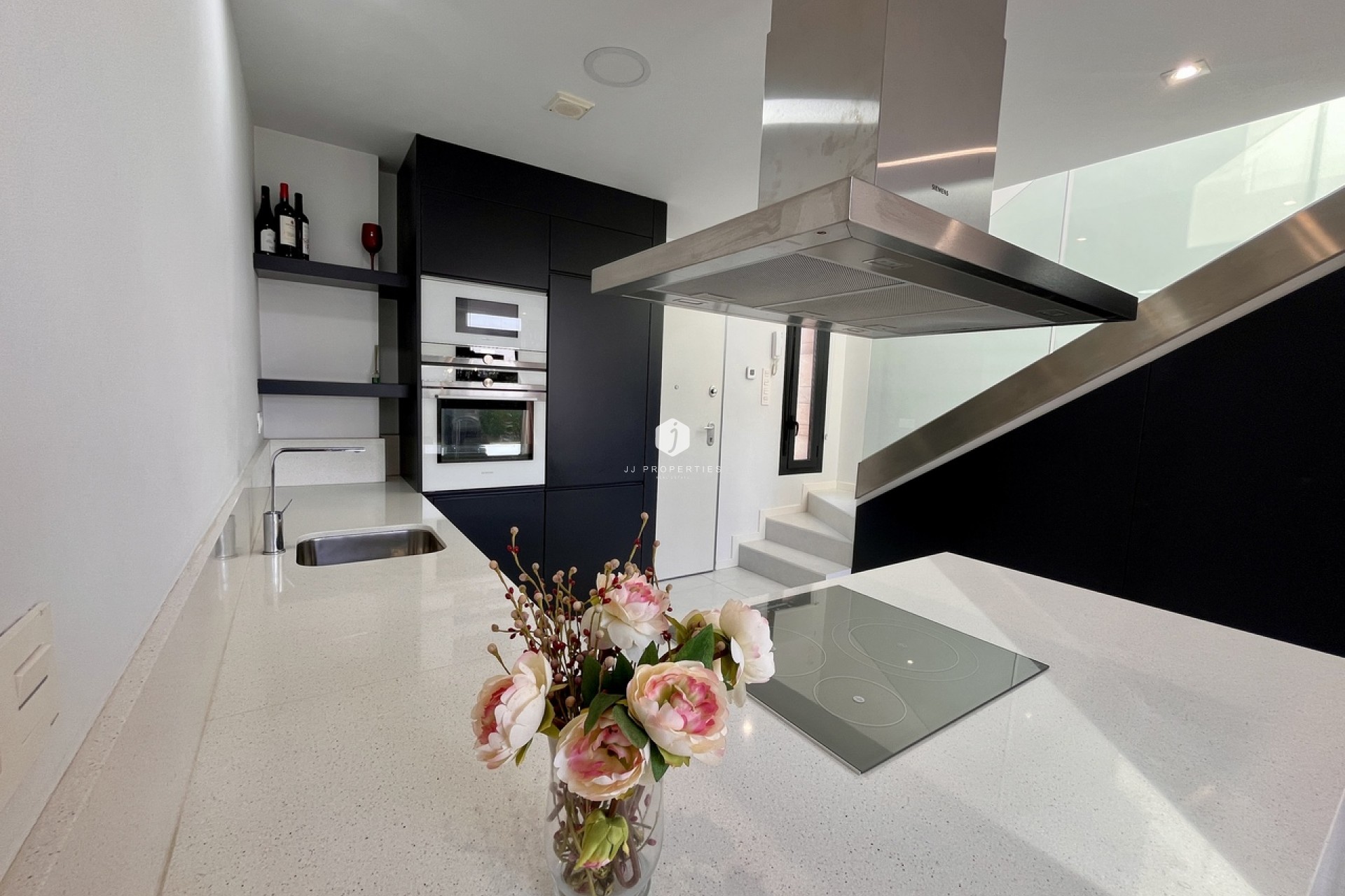 Aus zweiter Hand - Villa -
Los Dolses - Inland