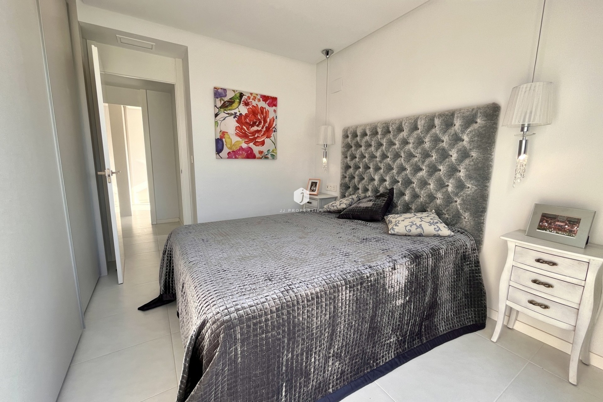 Aus zweiter Hand - Villa -
Los Dolses - Inland