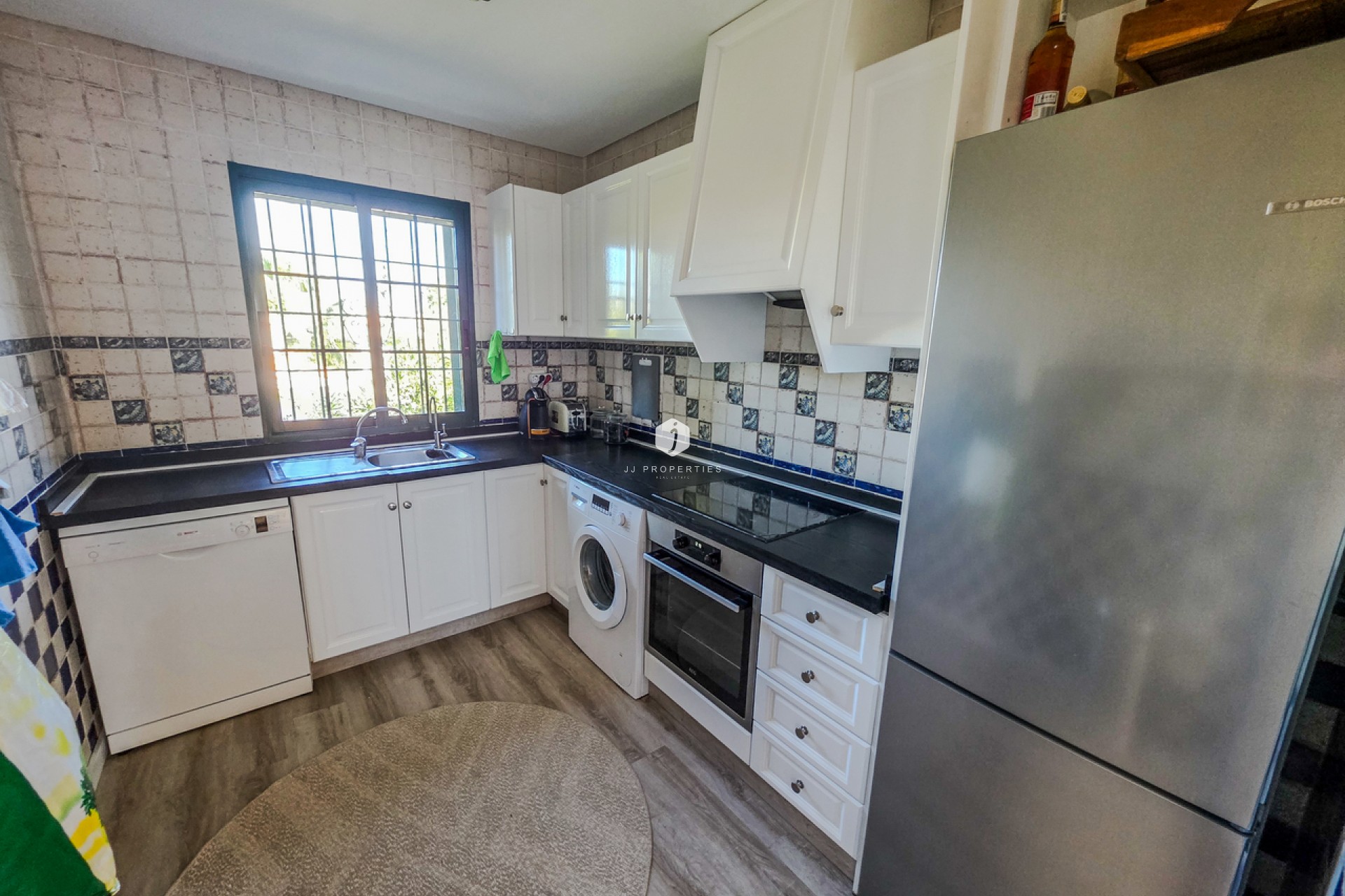 Aus zweiter Hand - Villa -
Los Dolses - Inland