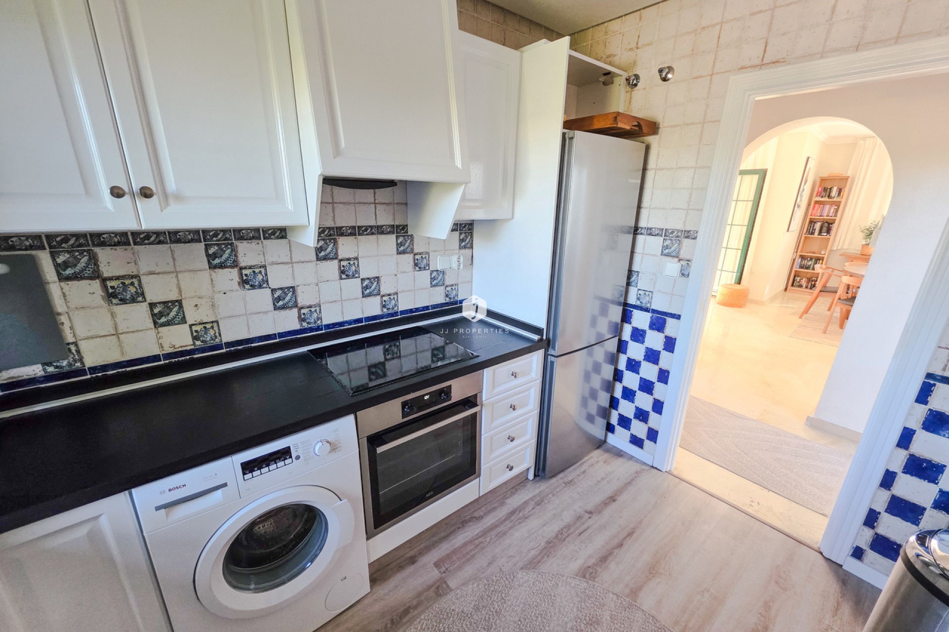 Aus zweiter Hand - Villa -
Los Dolses - Inland