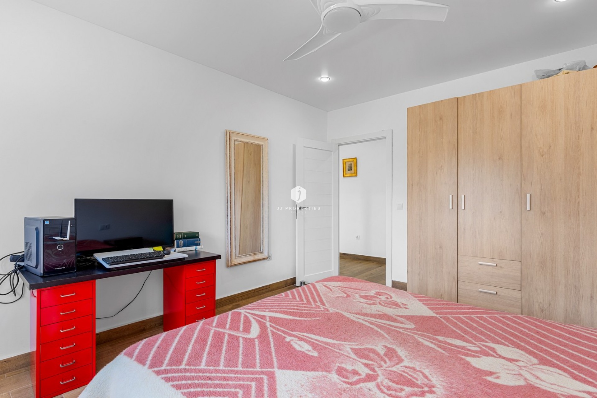 Aus zweiter Hand - Villa -
Los Montesinos - Costa Blanca