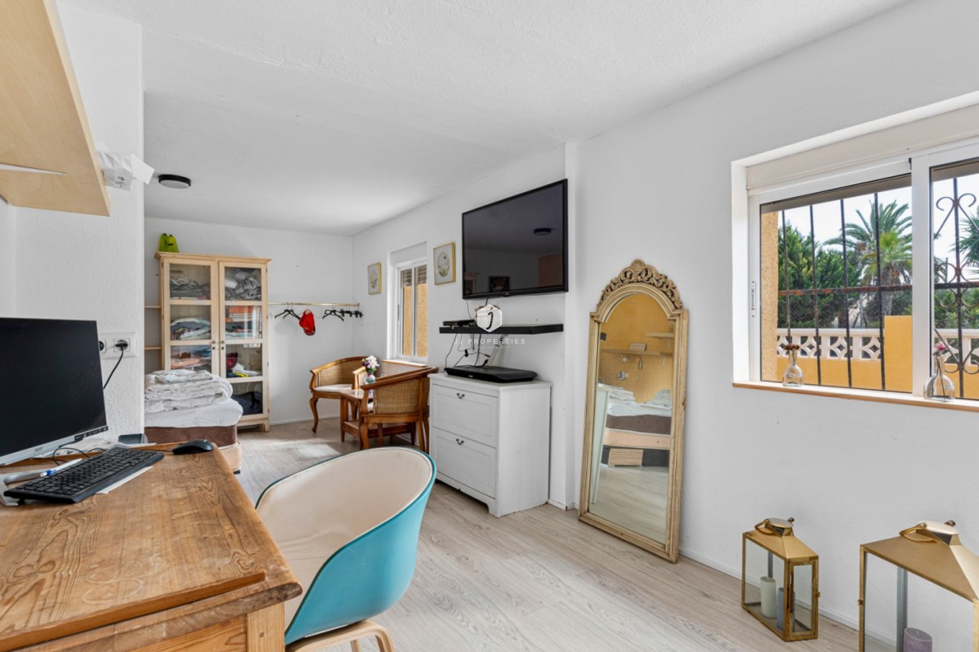 Aus zweiter Hand - Villa -
Los Montesinos - Costa Blanca