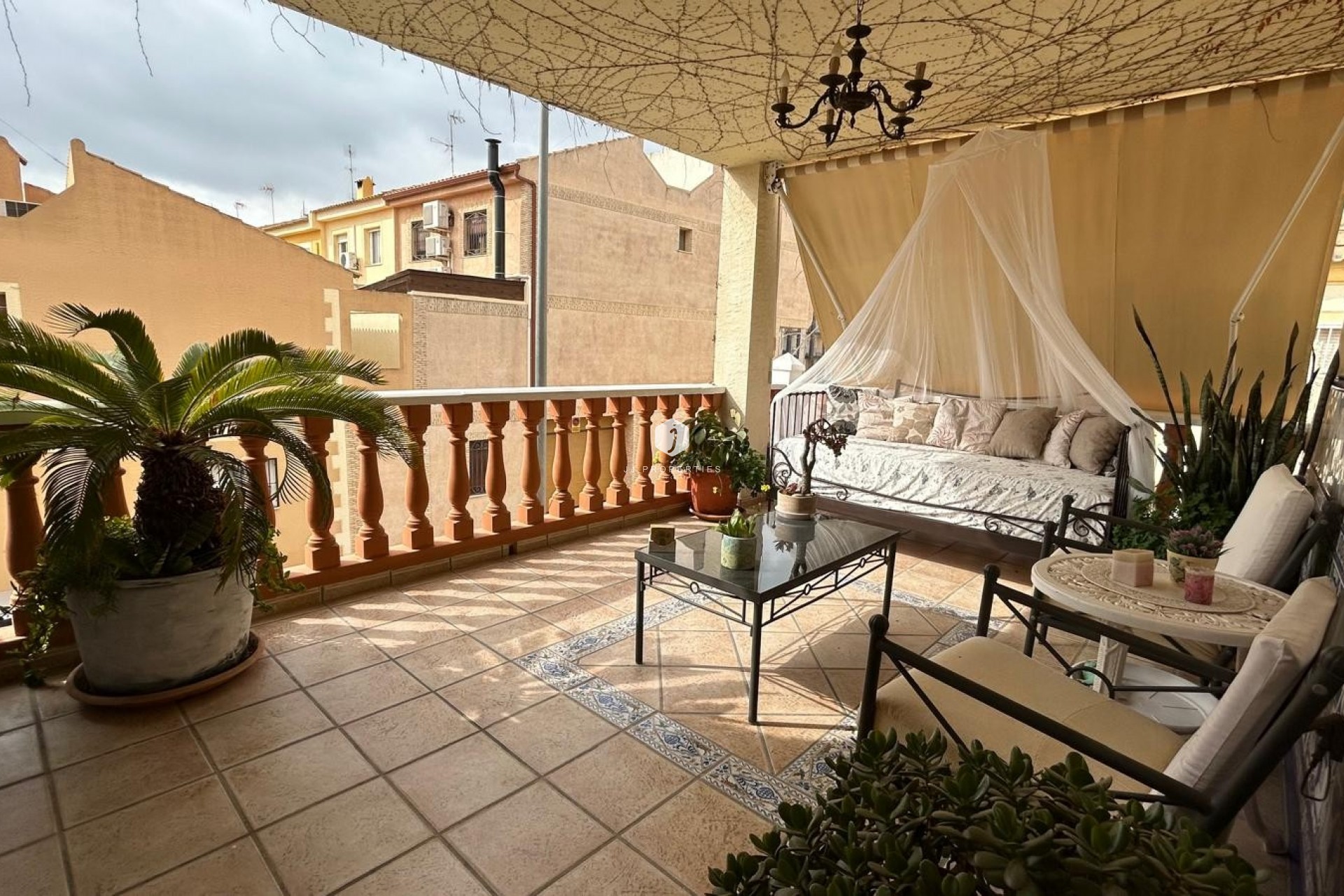 Aus zweiter Hand - Villa -
Los Montesinos - Costa Blanca