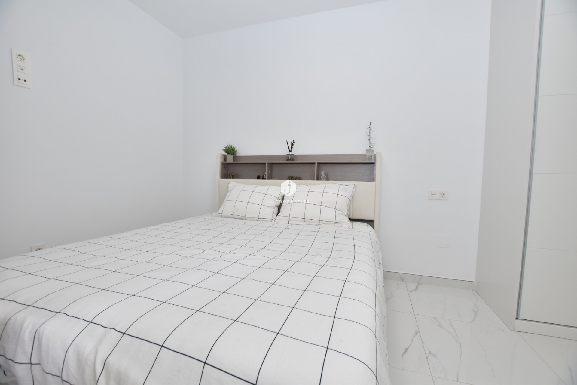 Aus zweiter Hand - Villa -
Los Montesinos - Costa Blanca