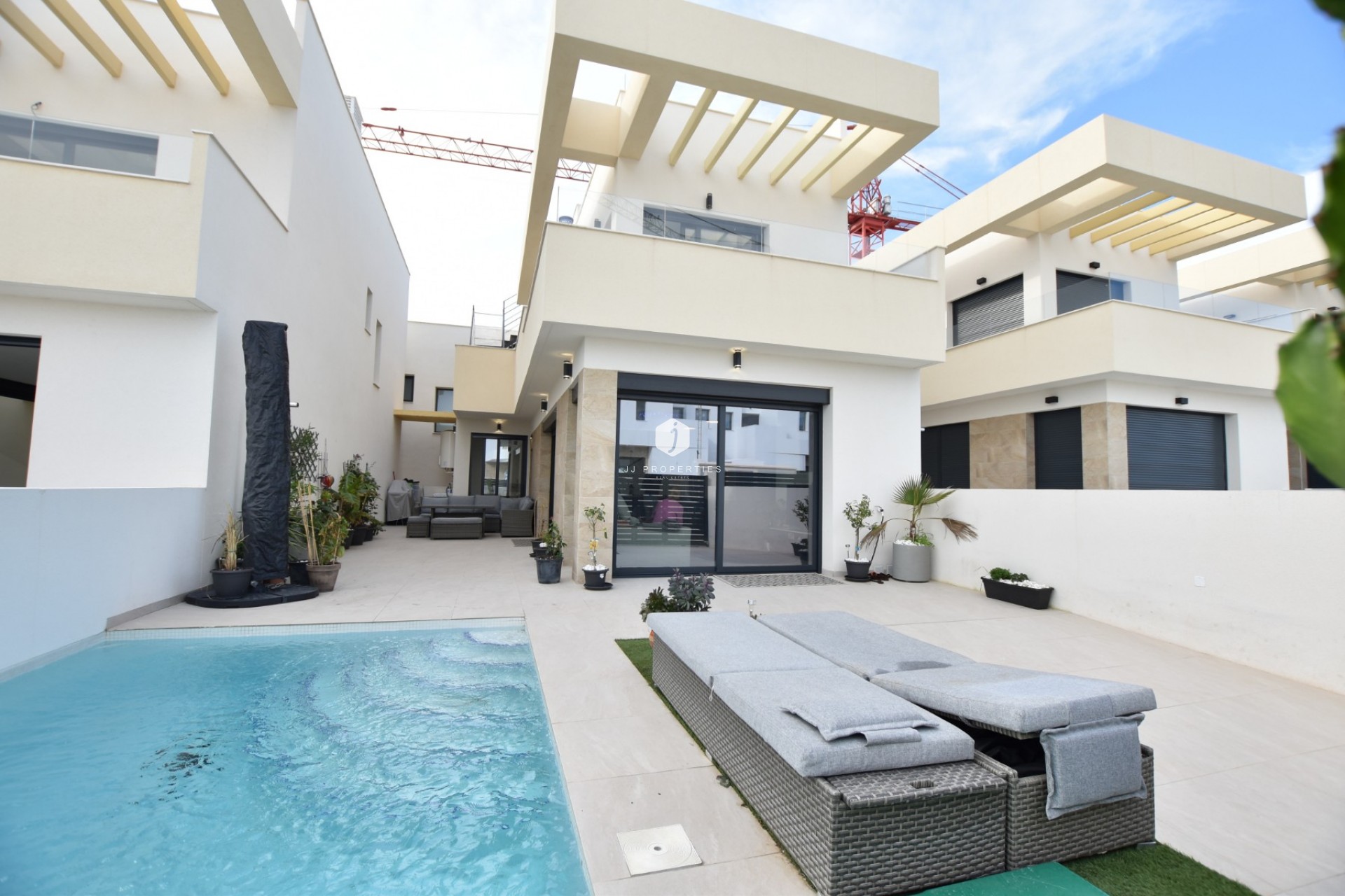 Aus zweiter Hand - Villa -
Los Montesinos - Costa Blanca