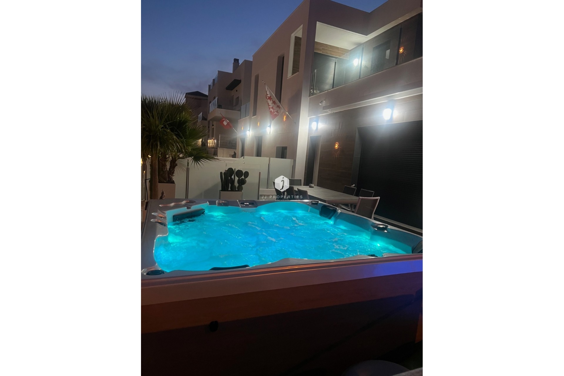 Aus zweiter Hand - Villa -
Los Montesinos - Costa Blanca