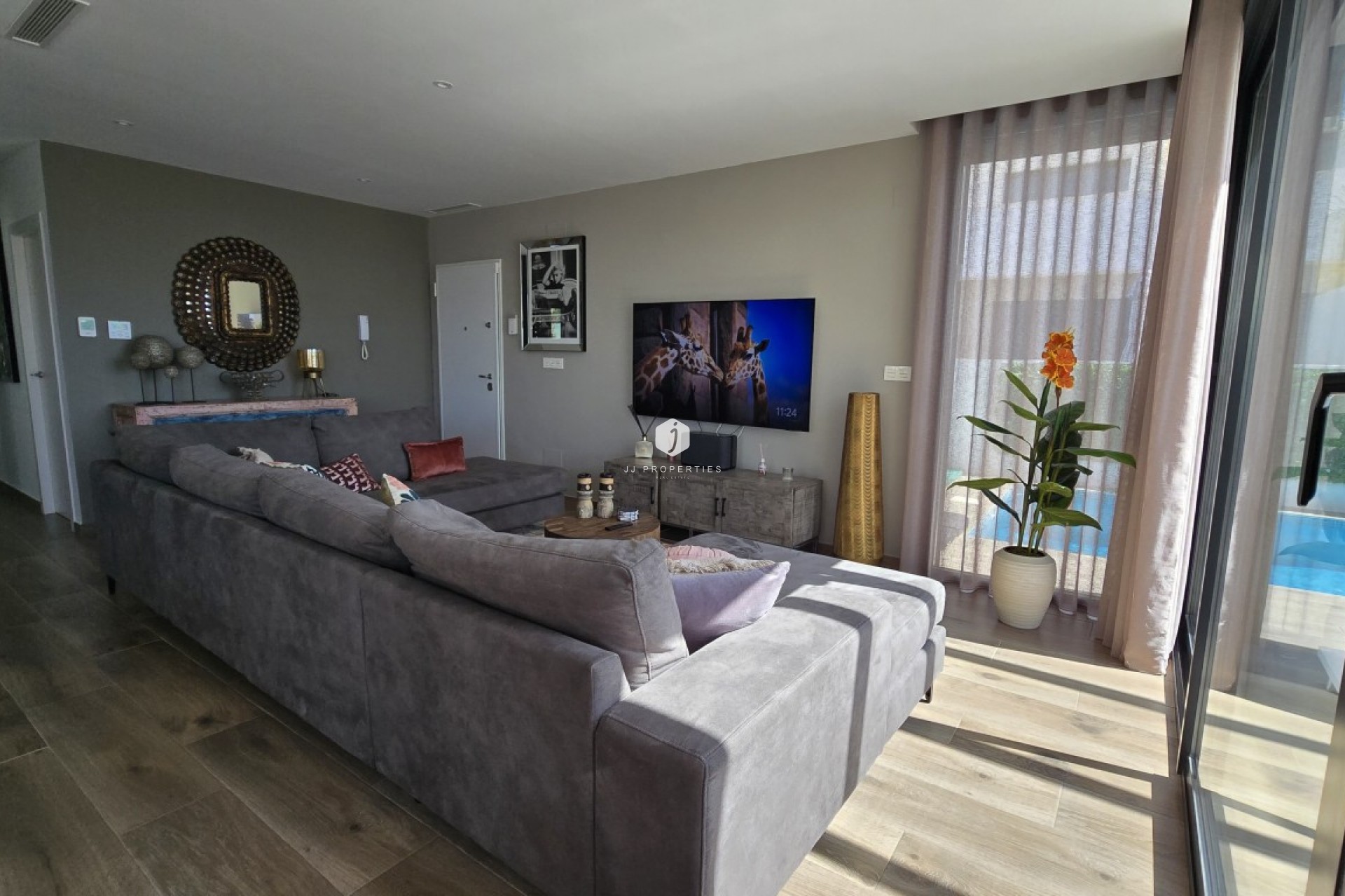 Aus zweiter Hand - Villa -
Los Montesinos - Costa Blanca