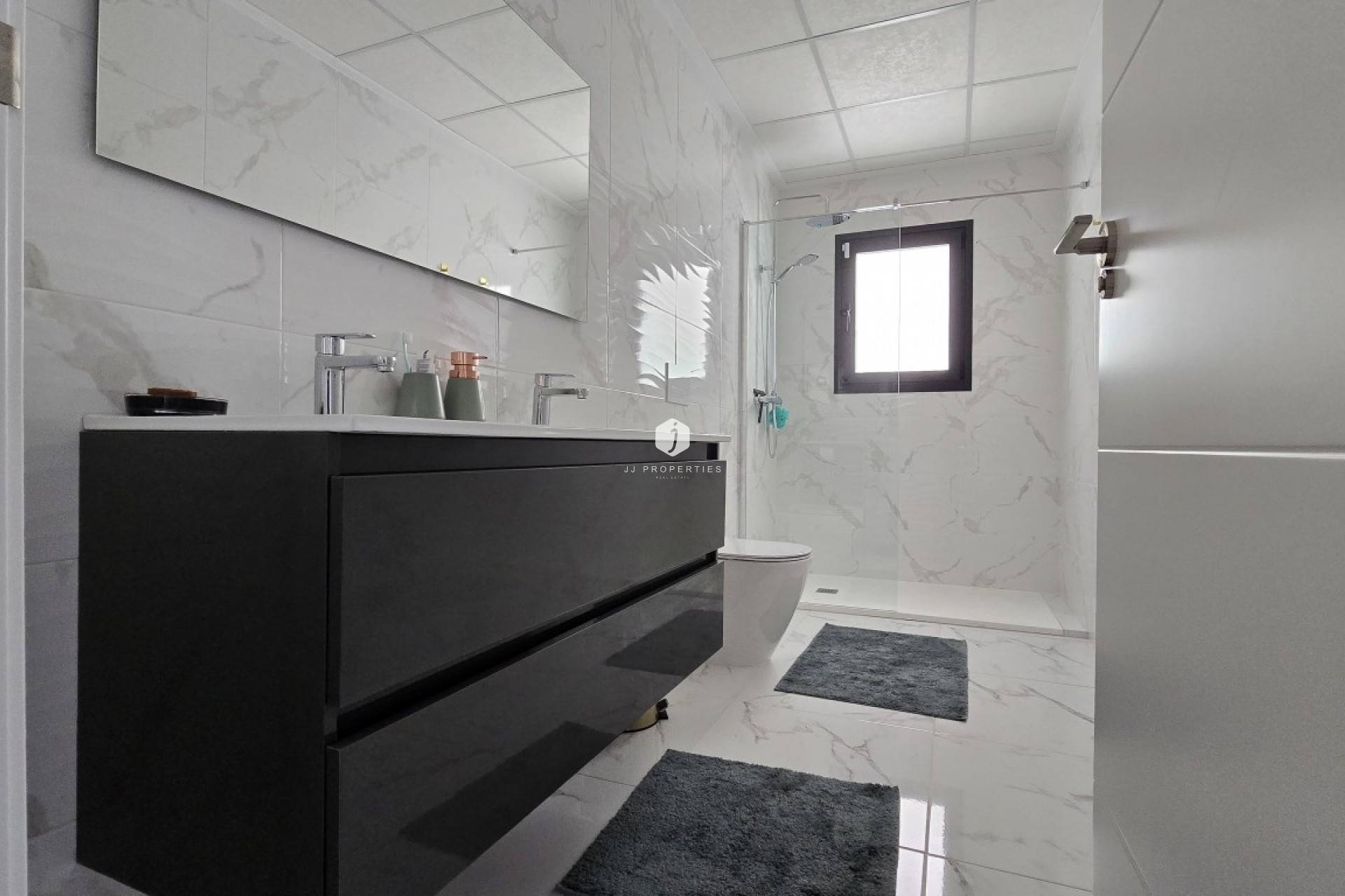 Aus zweiter Hand - Villa -
Los Montesinos - Costa Blanca