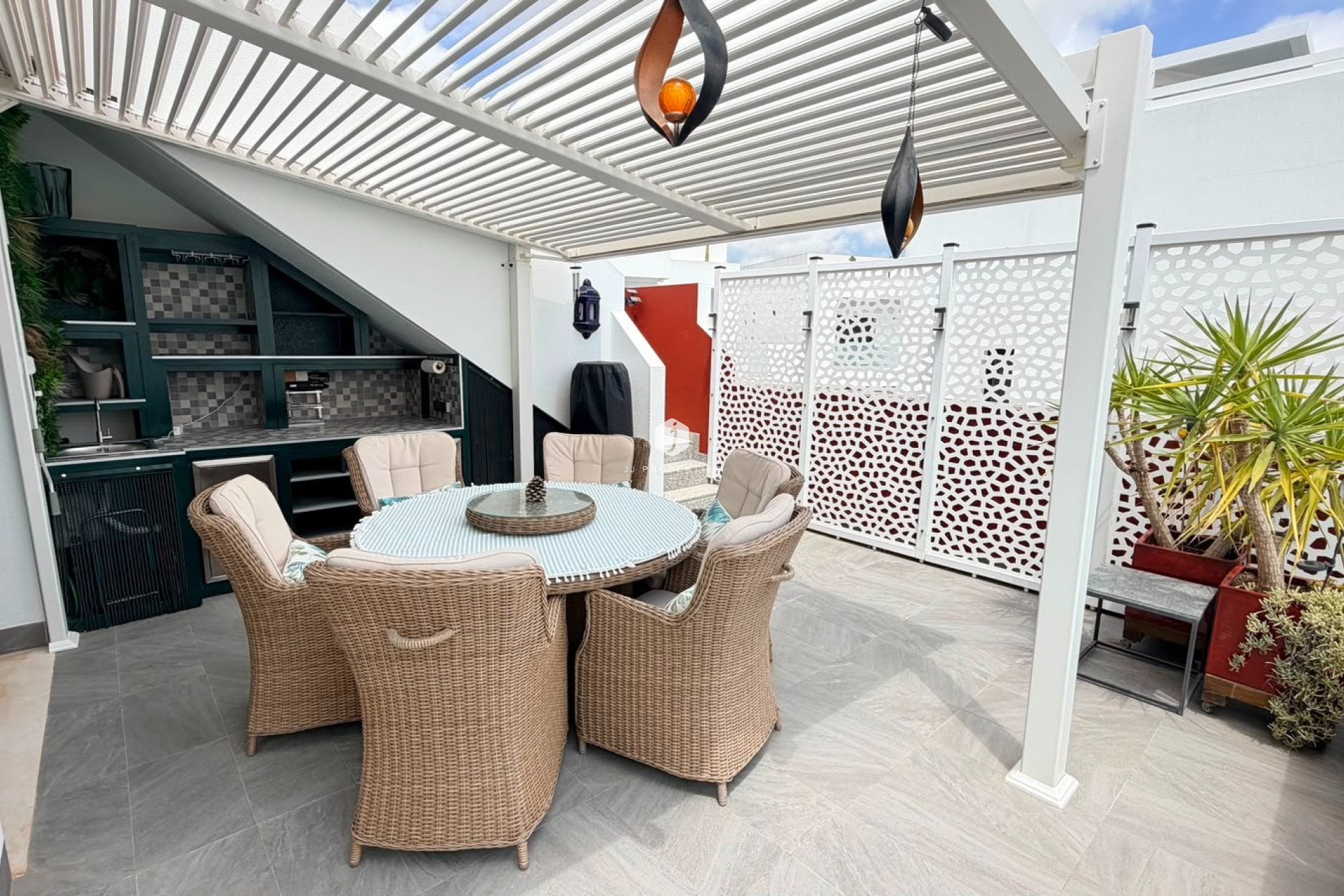 Aus zweiter Hand - Villa -
Los Montesinos - Costa Blanca
