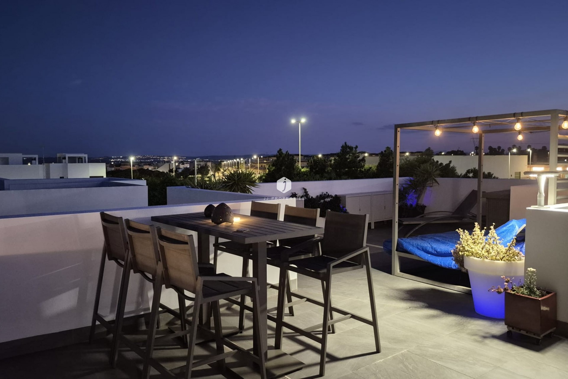 Aus zweiter Hand - Villa -
Los Montesinos - Costa Blanca