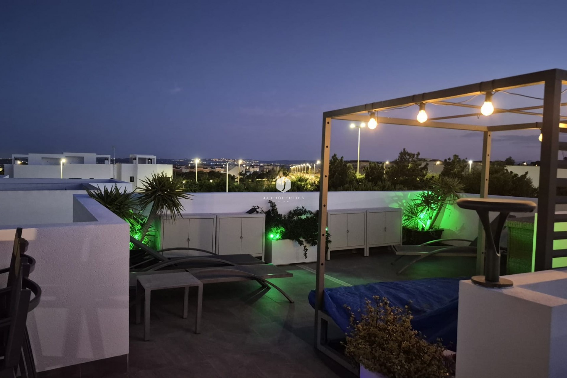 Aus zweiter Hand - Villa -
Los Montesinos - Costa Blanca