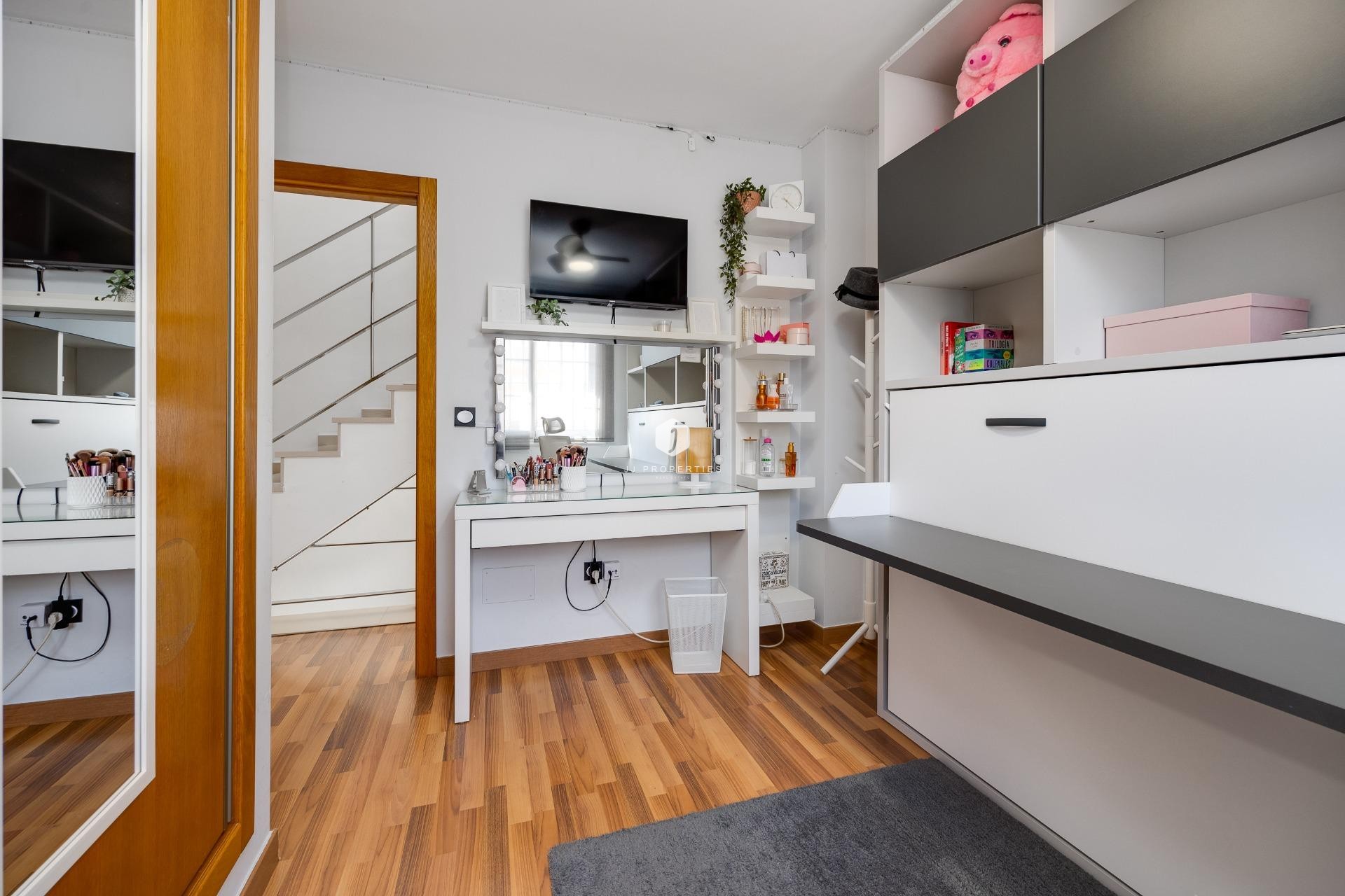 Aus zweiter Hand - Villa -
Los Montesinos - La herrada