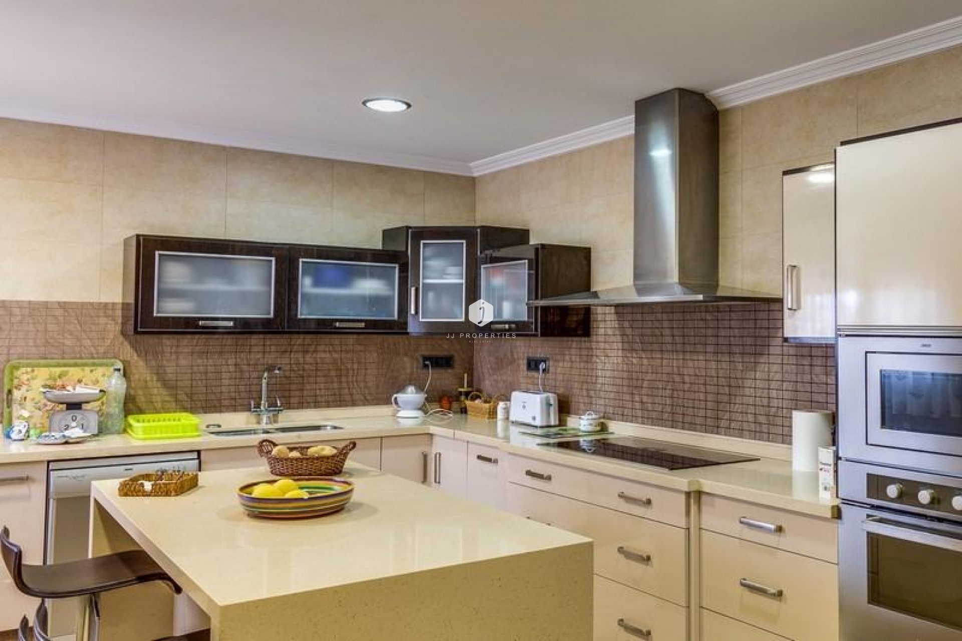 Aus zweiter Hand - Villa -
Los Montesinos - Montesinos  Los