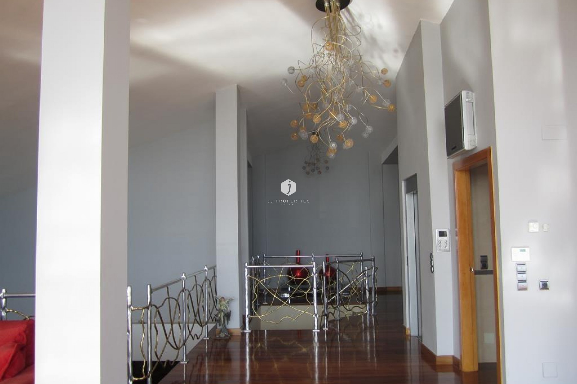 Aus zweiter Hand - Villa -
Los Montesinos