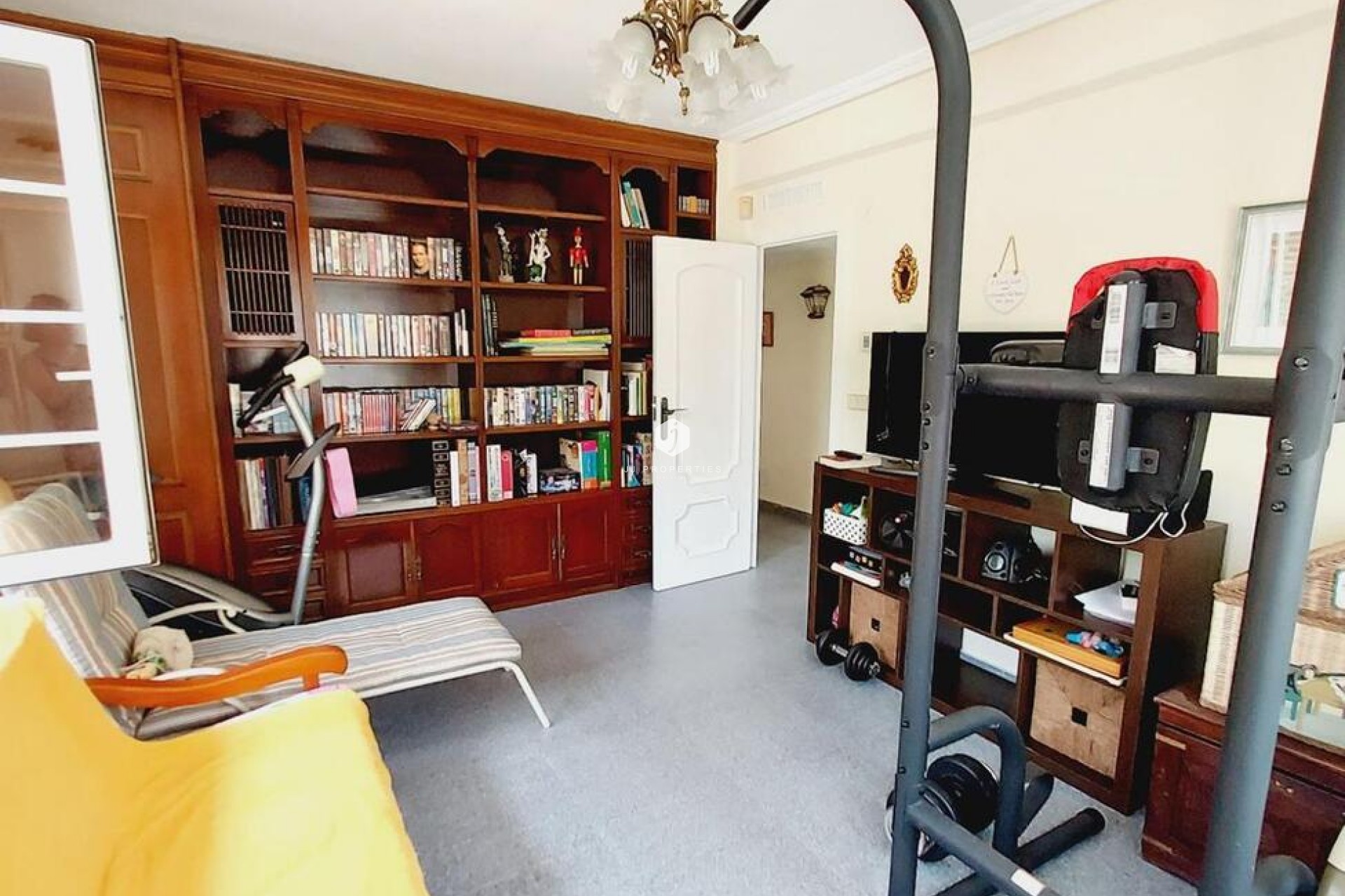 Aus zweiter Hand - Villa -
Orihuela Costa - Cabo Roig