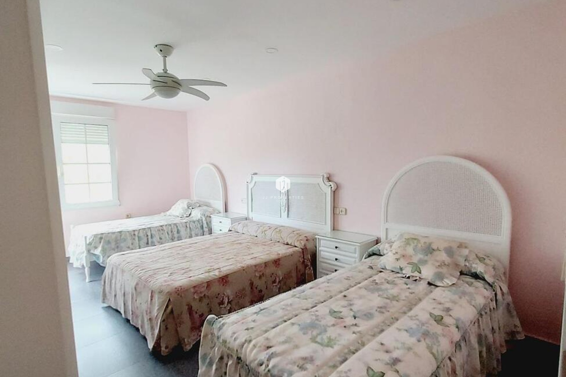 Aus zweiter Hand - Villa -
Orihuela Costa - Cabo Roig