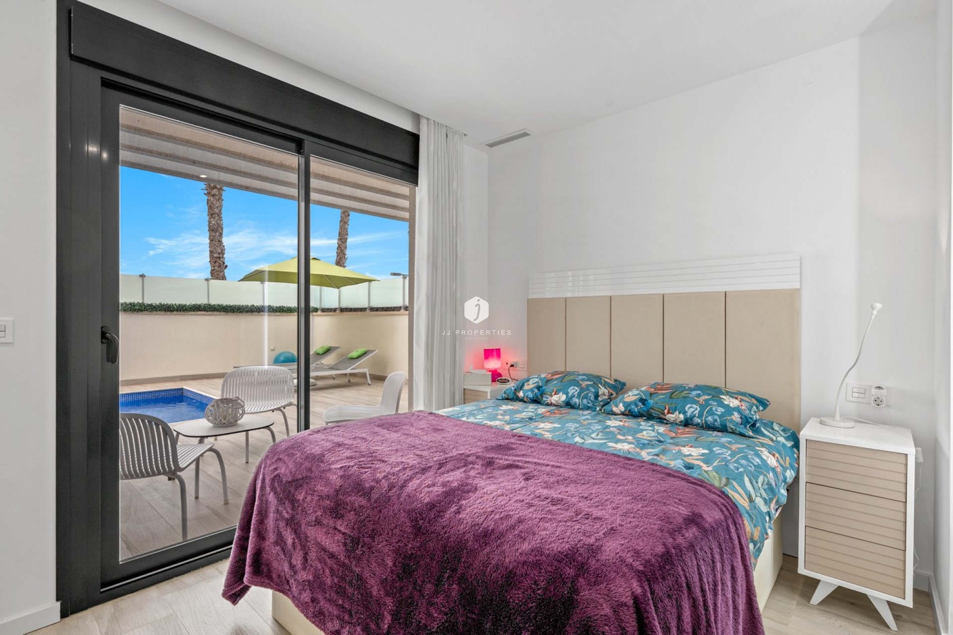 Aus zweiter Hand - Villa -
Orihuela Costa - Cabo Roig