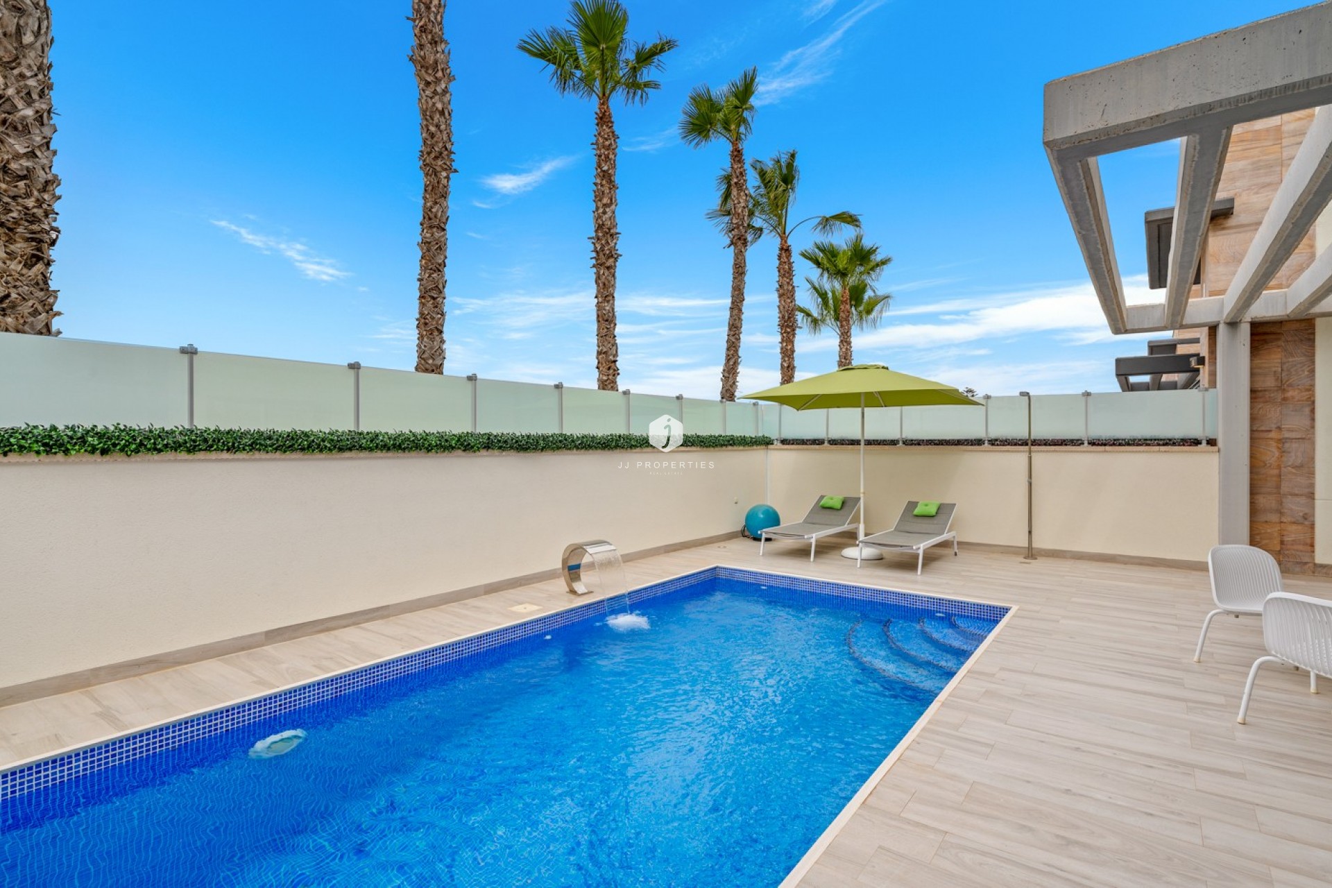 Aus zweiter Hand - Villa -
Orihuela Costa - Cabo Roig