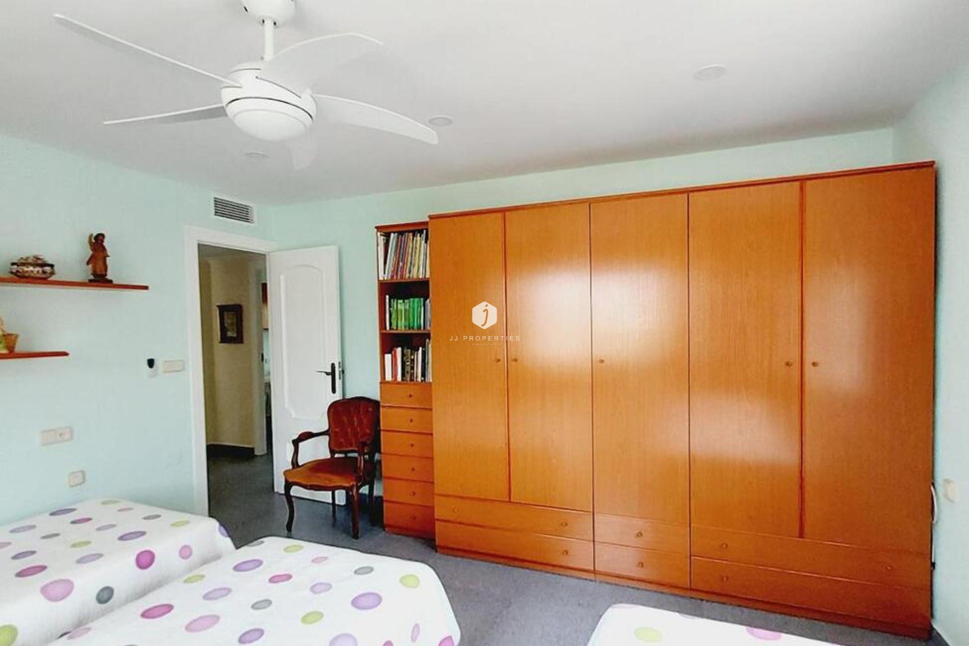 Aus zweiter Hand - Villa -
Orihuela Costa - Cabo Roig
