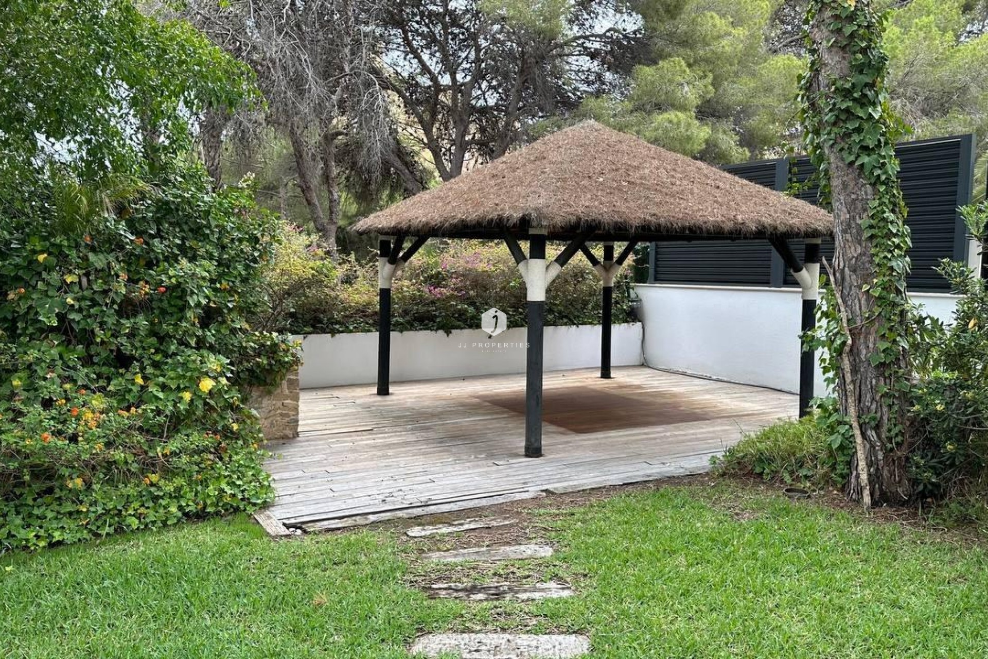 Aus zweiter Hand - Villa -
Orihuela Costa - Campoamor