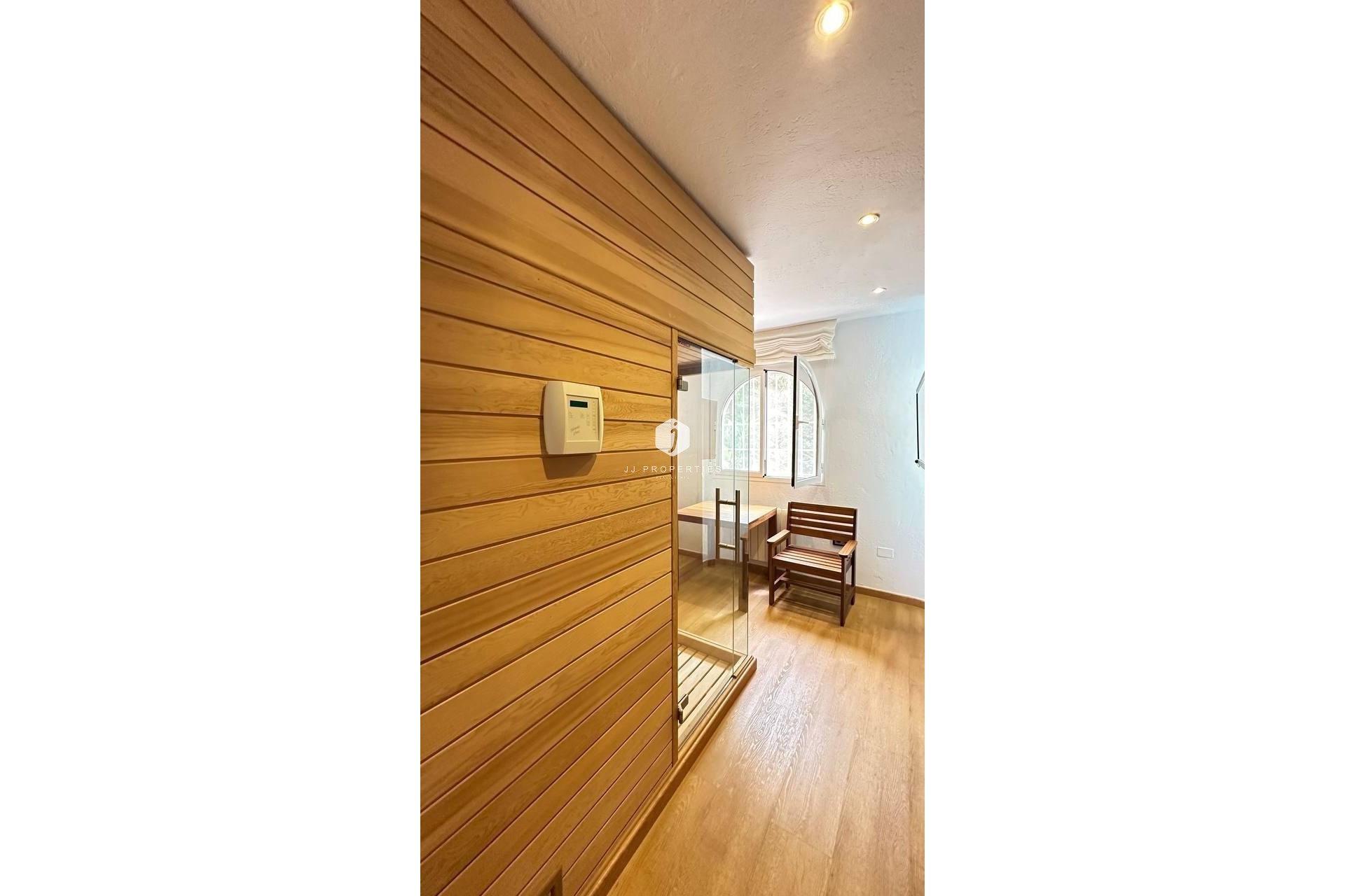 Aus zweiter Hand - Villa -
Orihuela Costa - Campoamor