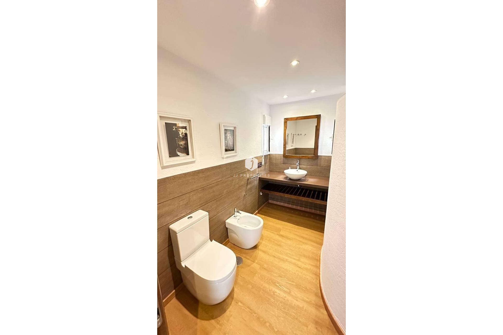 Aus zweiter Hand - Villa -
Orihuela Costa - Campoamor