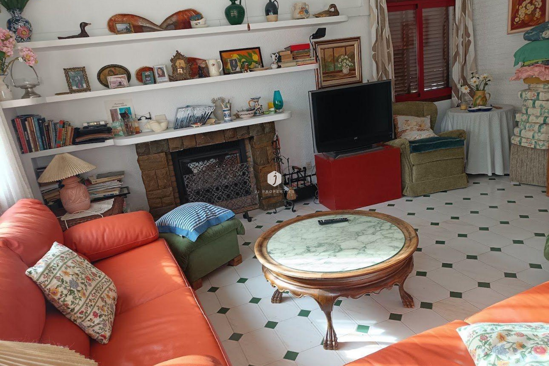 Aus zweiter Hand - Villa -
Orihuela Costa - Campoamor