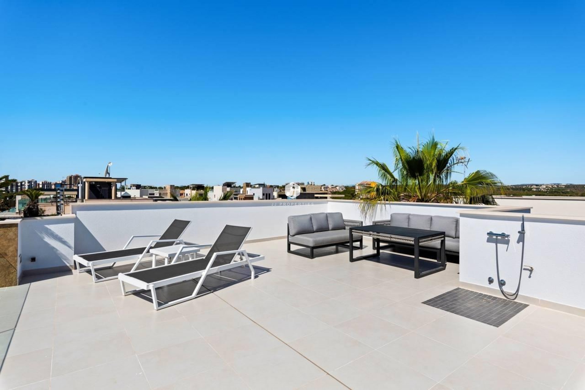 Aus zweiter Hand - Villa -
Orihuela Costa - Campoamor