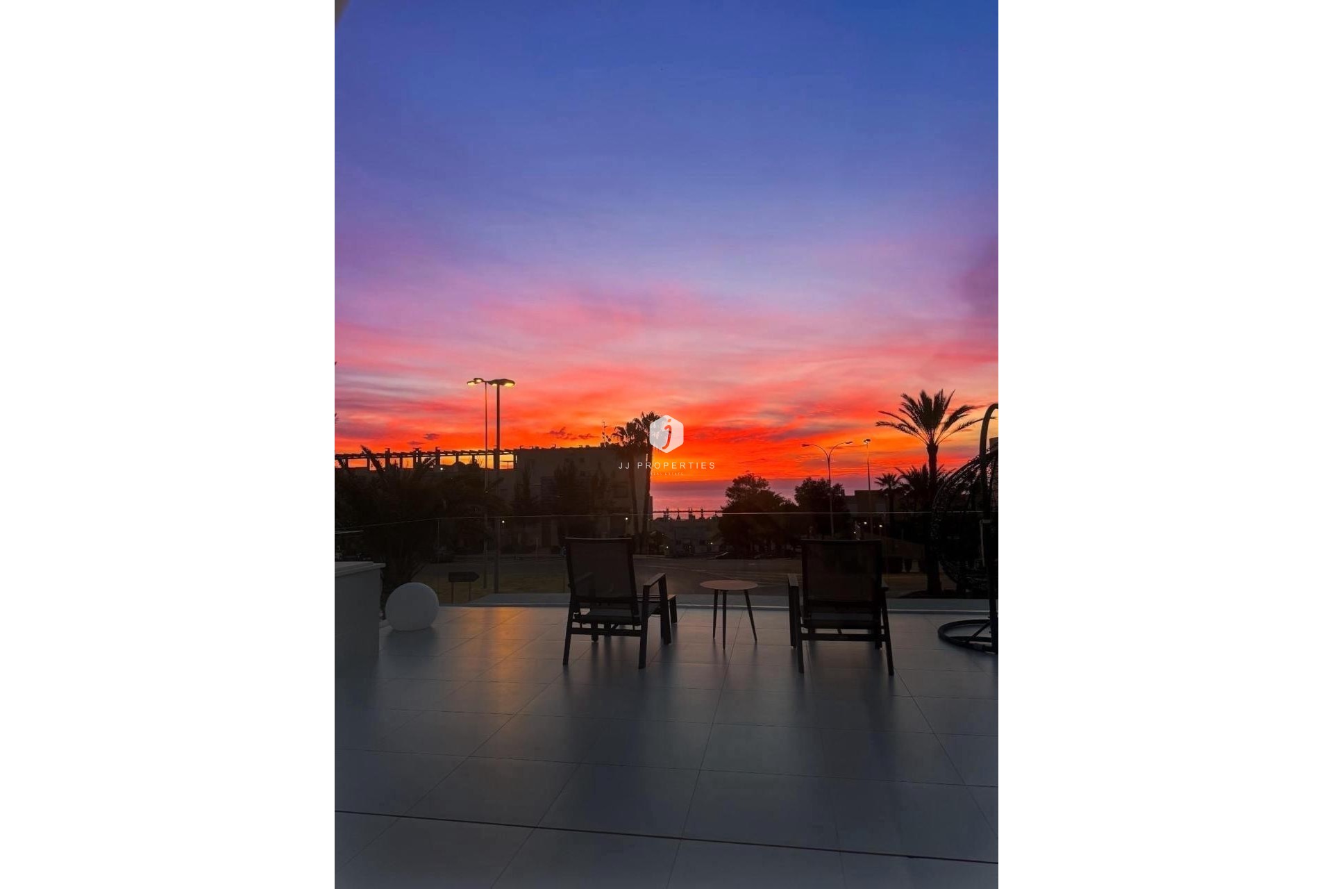 Aus zweiter Hand - Villa -
Orihuela Costa - Campoamor