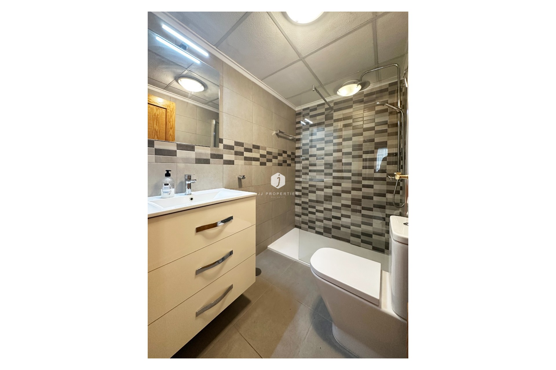 Aus zweiter Hand - Villa -
Orihuela Costa - Costa Blanca