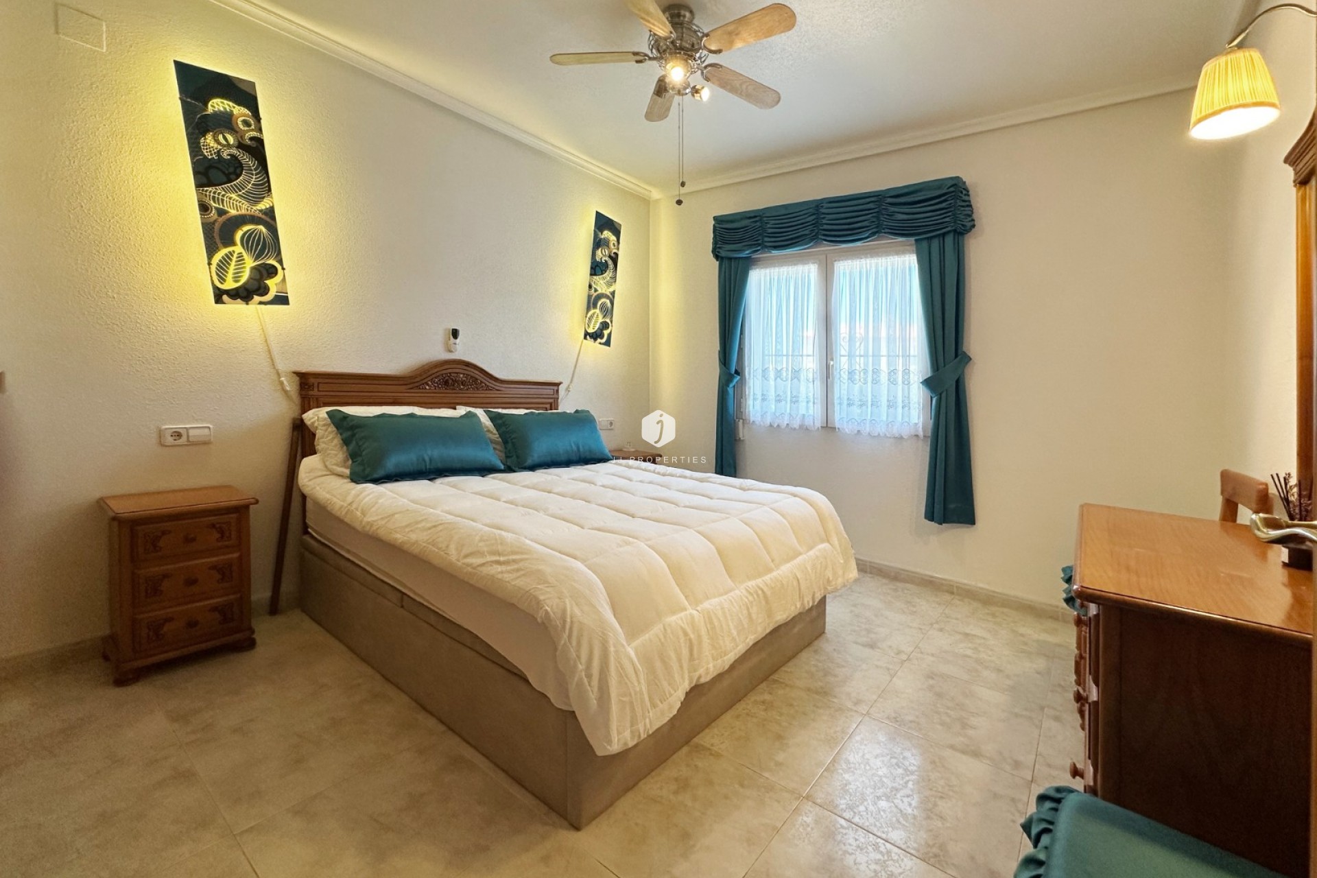 Aus zweiter Hand - Villa -
Orihuela Costa - Costa Blanca