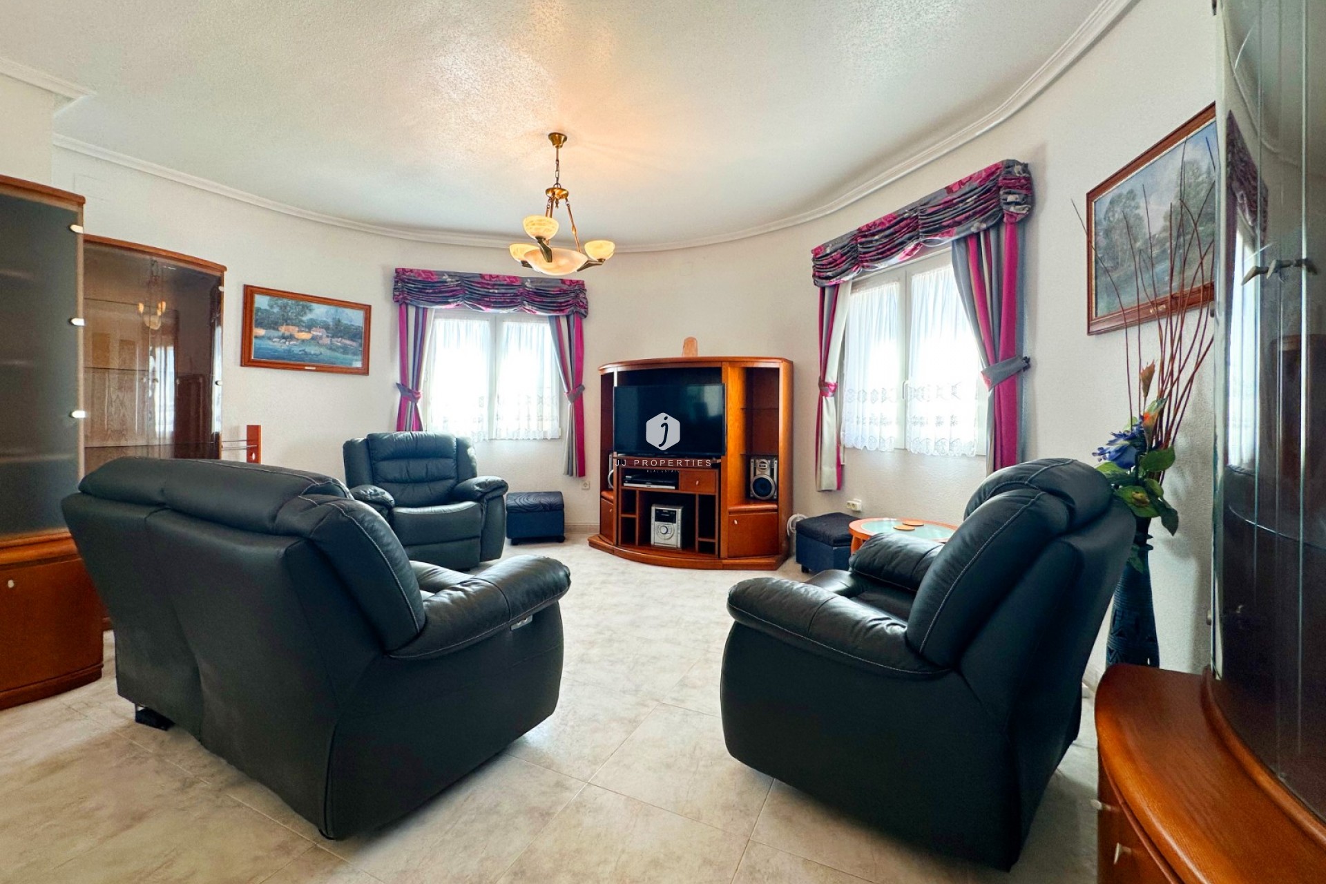 Aus zweiter Hand - Villa -
Orihuela Costa - Costa Blanca