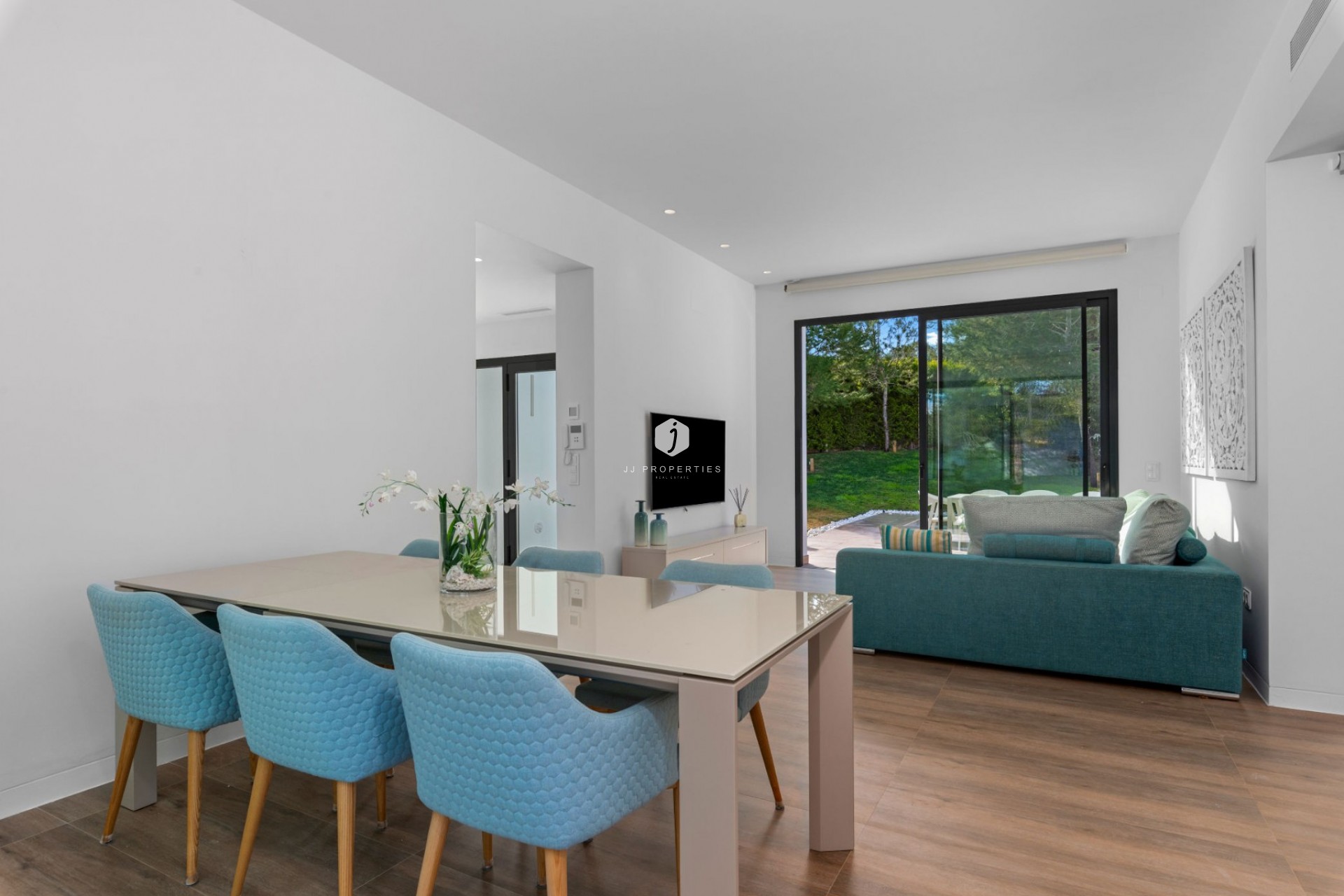 Aus zweiter Hand - Villa -
Orihuela Costa - Costa Blanca