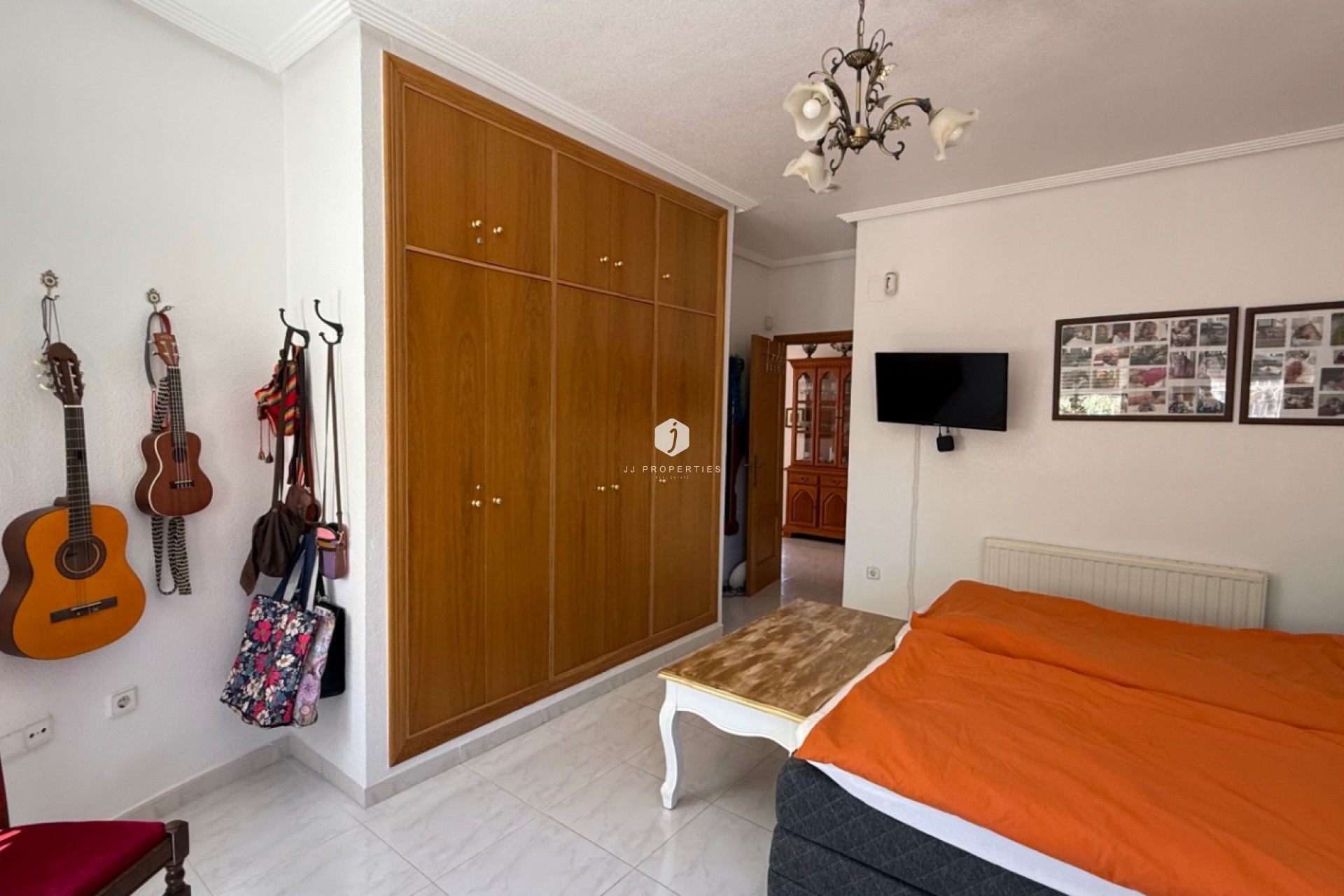 Aus zweiter Hand - Villa -
Orihuela Costa - Costa Blanca