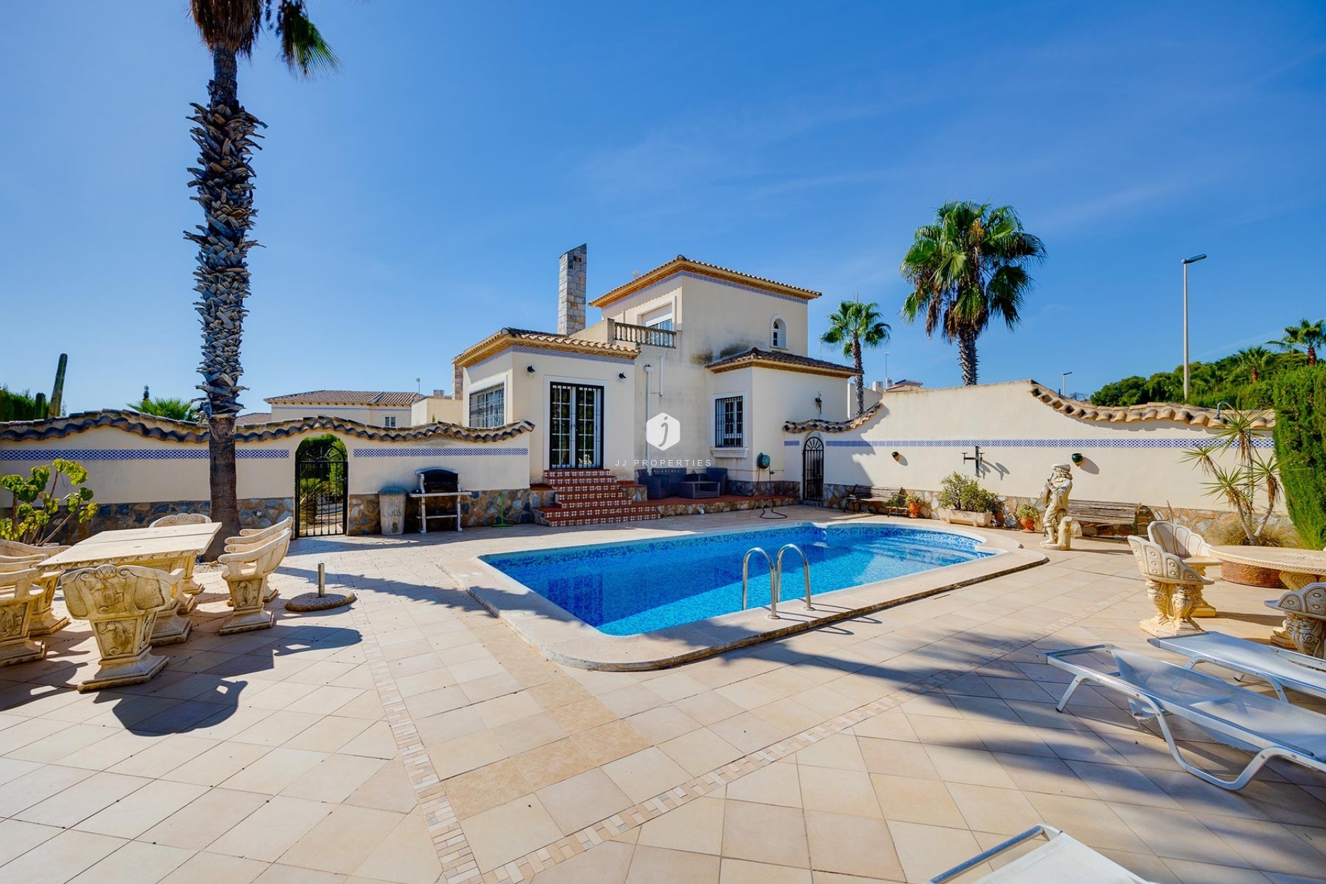 Aus zweiter Hand - Villa -
Orihuela Costa - Costa Blanca