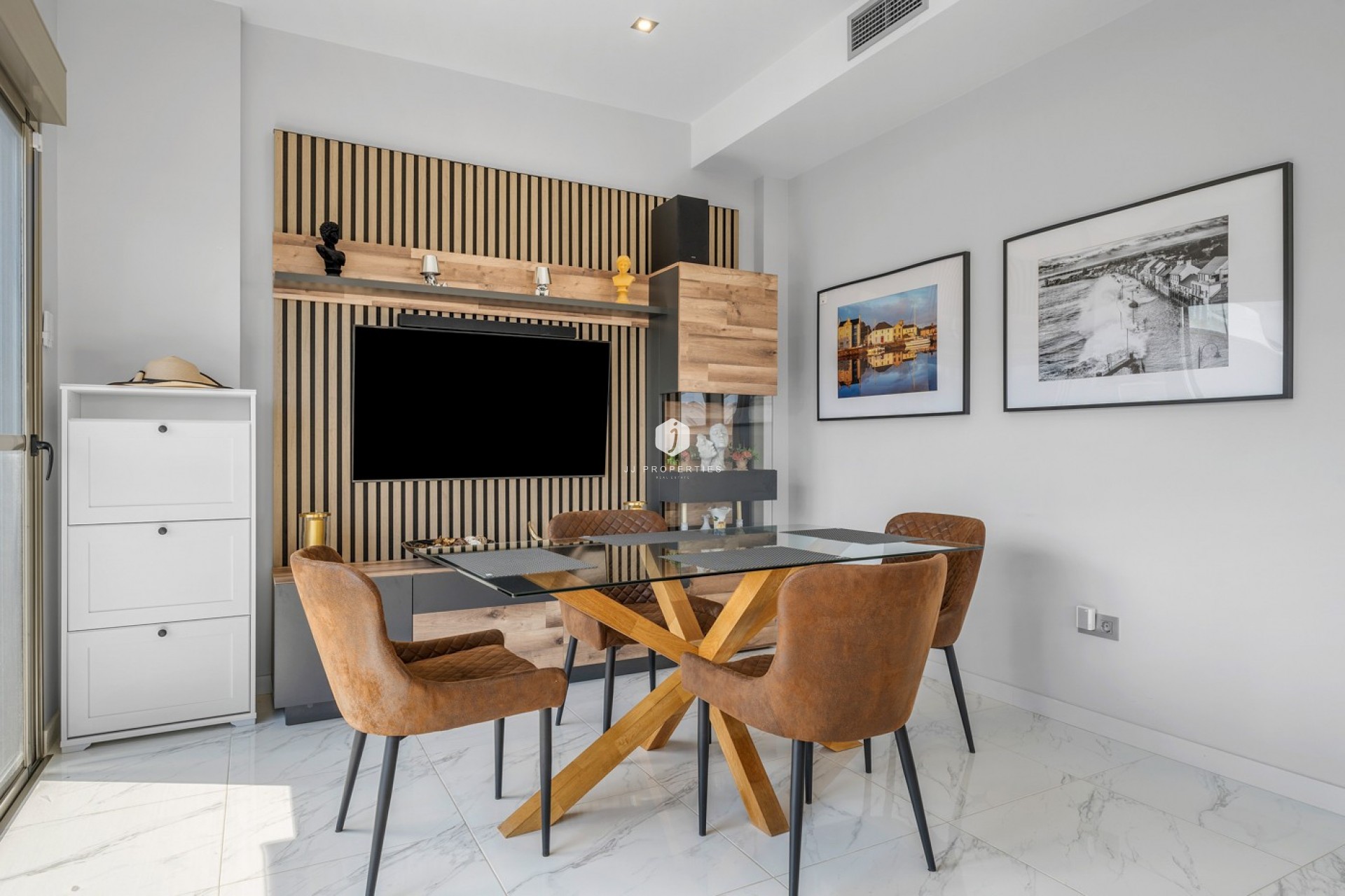 Aus zweiter Hand - Villa -
Orihuela Costa - Costa Blanca