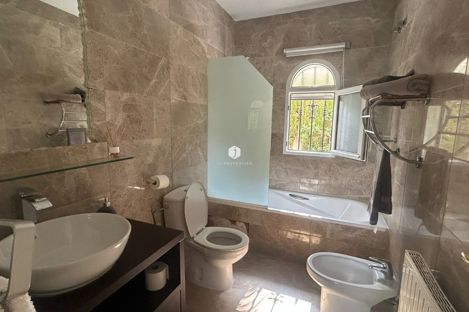 Aus zweiter Hand - Villa -
Orihuela Costa - Costa Blanca