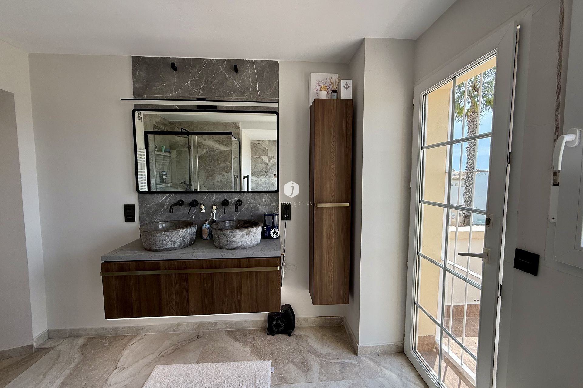 Aus zweiter Hand - Villa -
Orihuela Costa - Costa Blanca