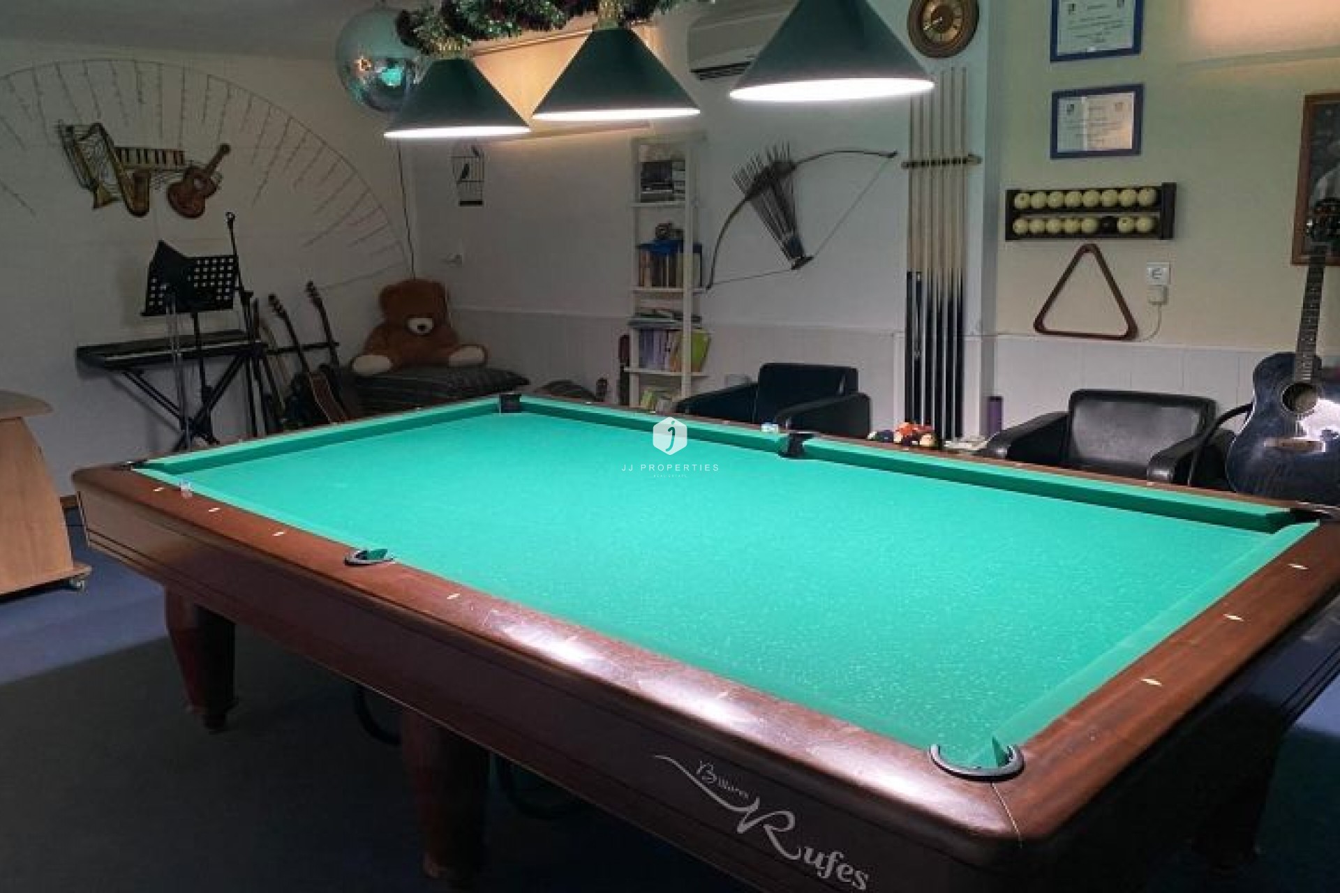 Aus zweiter Hand - Villa -
Orihuela Costa - Costa Blanca