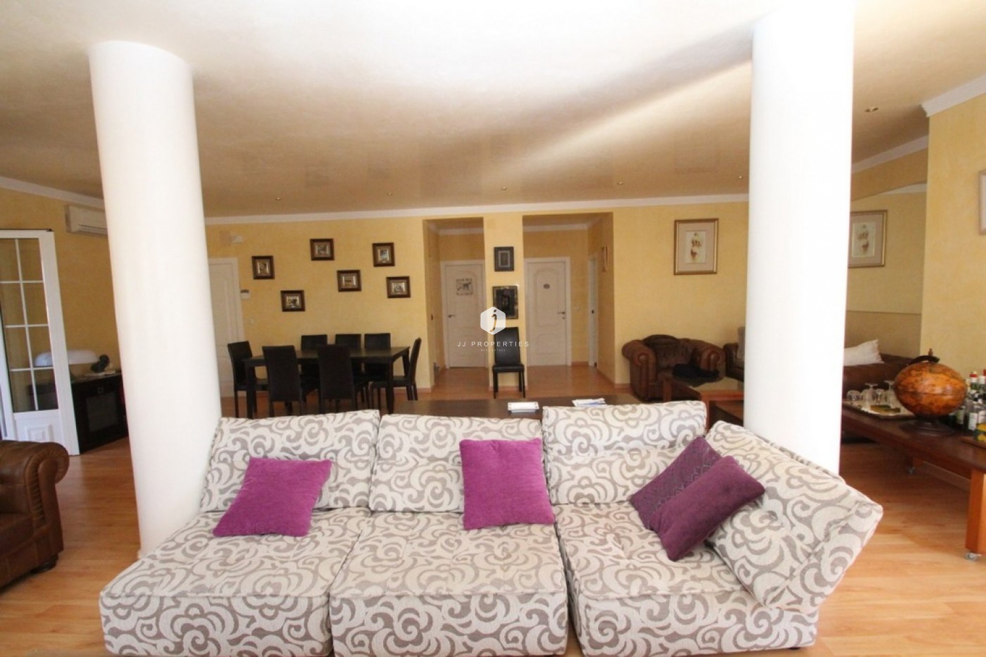 Aus zweiter Hand - Villa -
Orihuela Costa - Costa Blanca