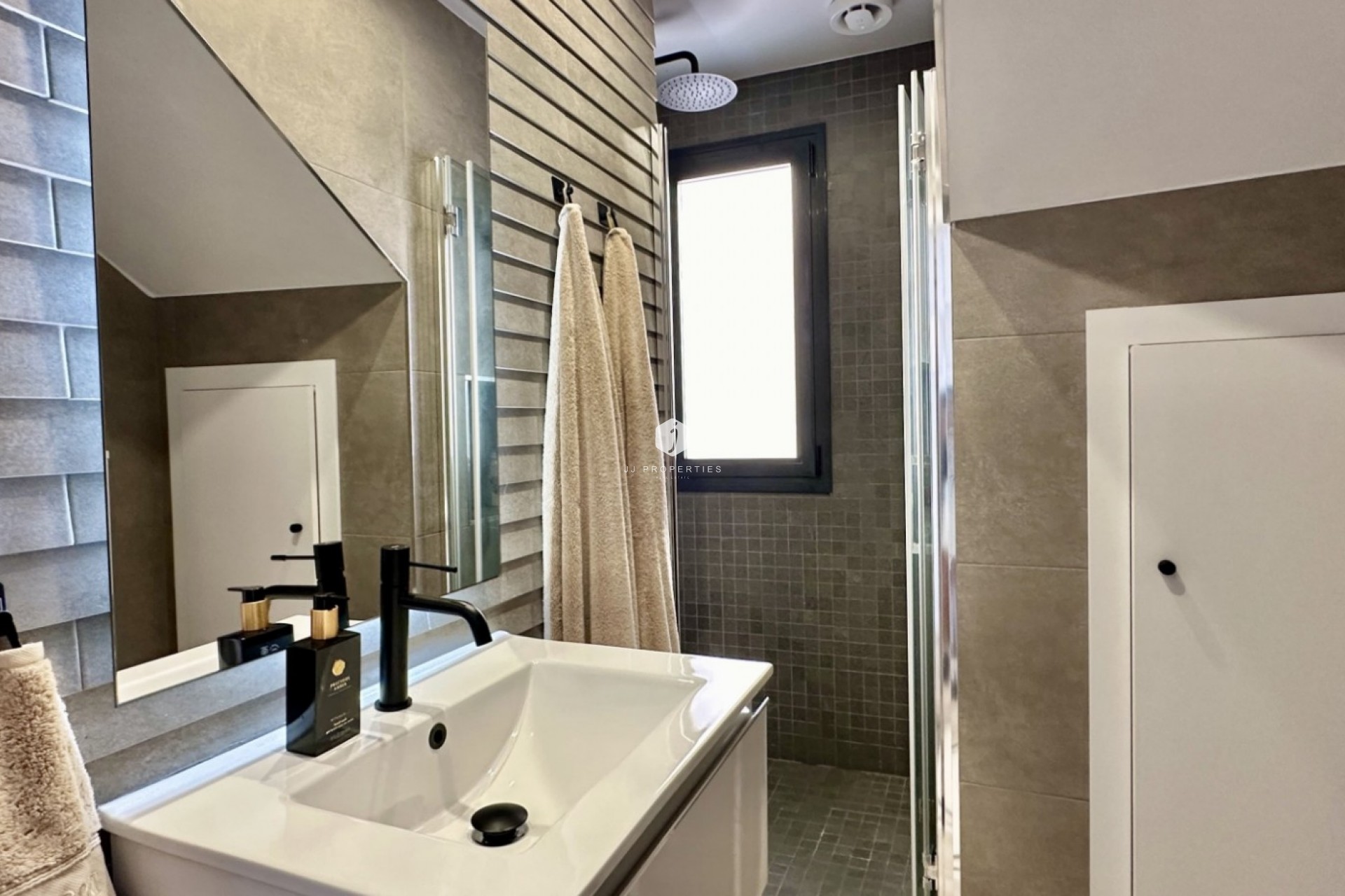 Aus zweiter Hand - Villa -
Orihuela Costa - Costa Blanca