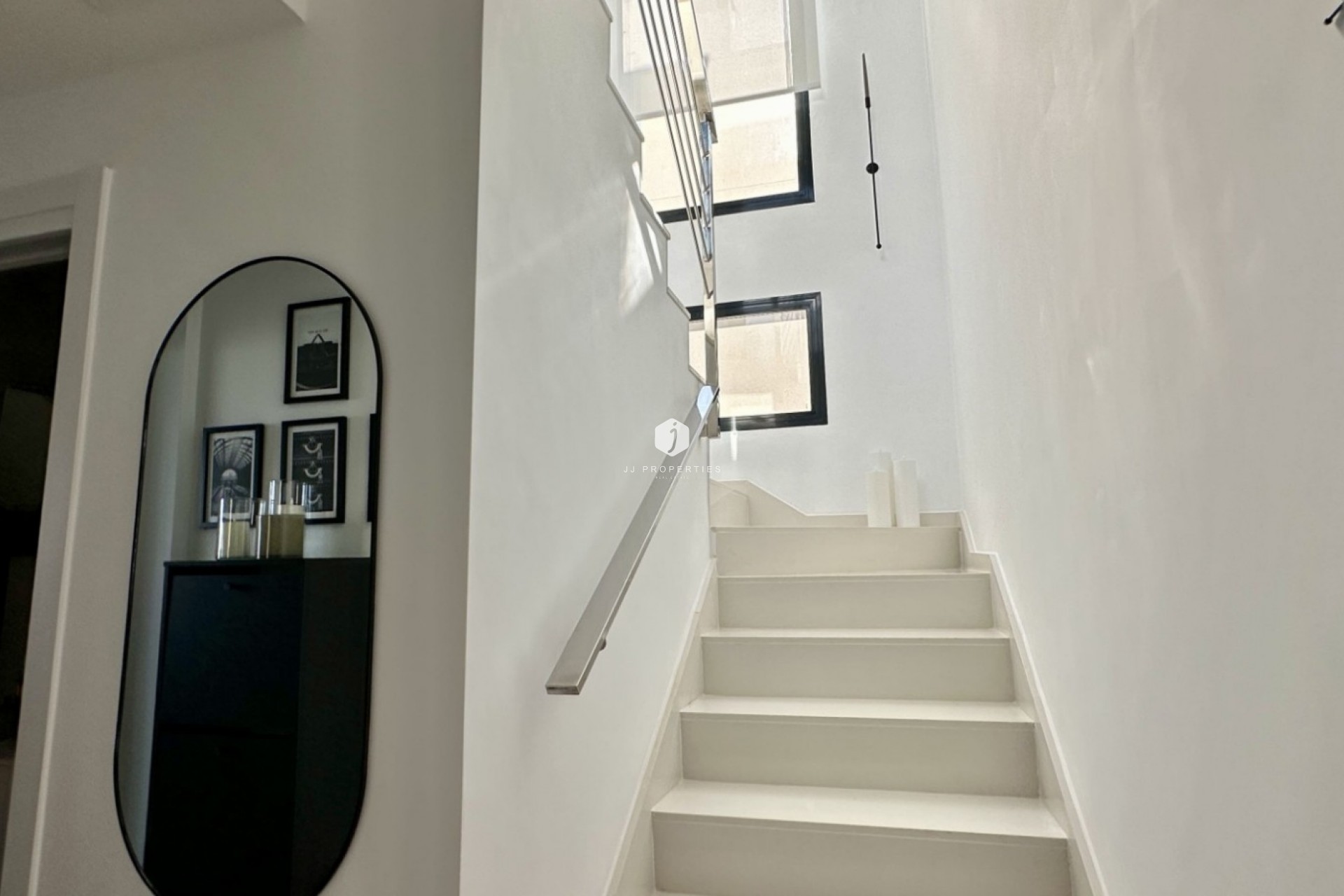 Aus zweiter Hand - Villa -
Orihuela Costa - Costa Blanca