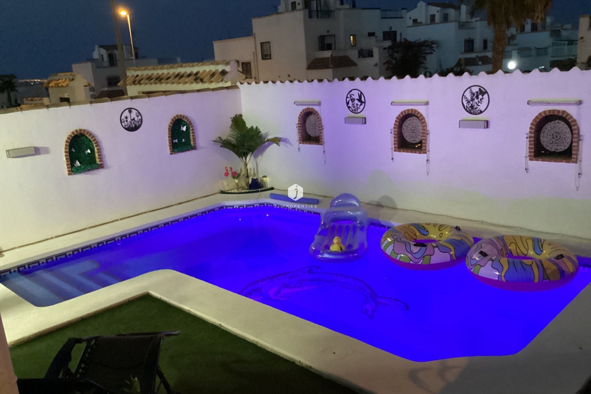 Aus zweiter Hand - Villa -
Orihuela Costa - Costa Blanca