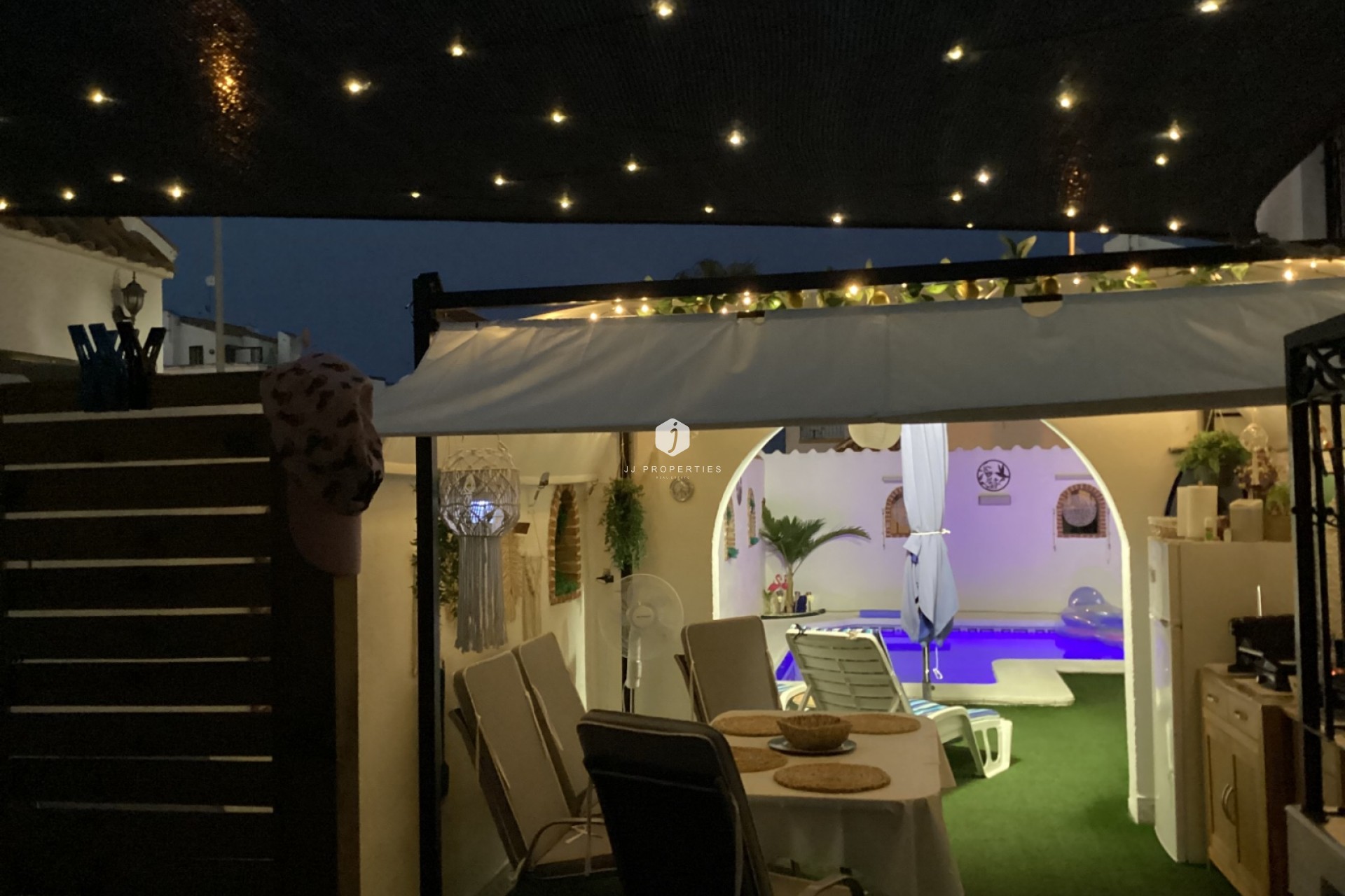 Aus zweiter Hand - Villa -
Orihuela Costa - Costa Blanca