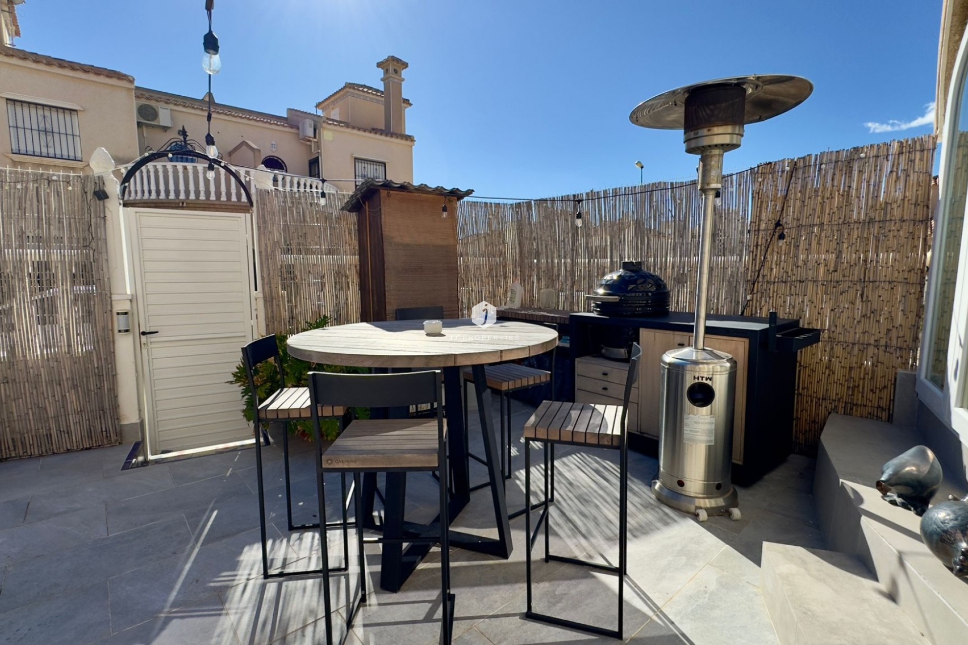 Aus zweiter Hand - Villa -
Orihuela Costa - Costa Blanca