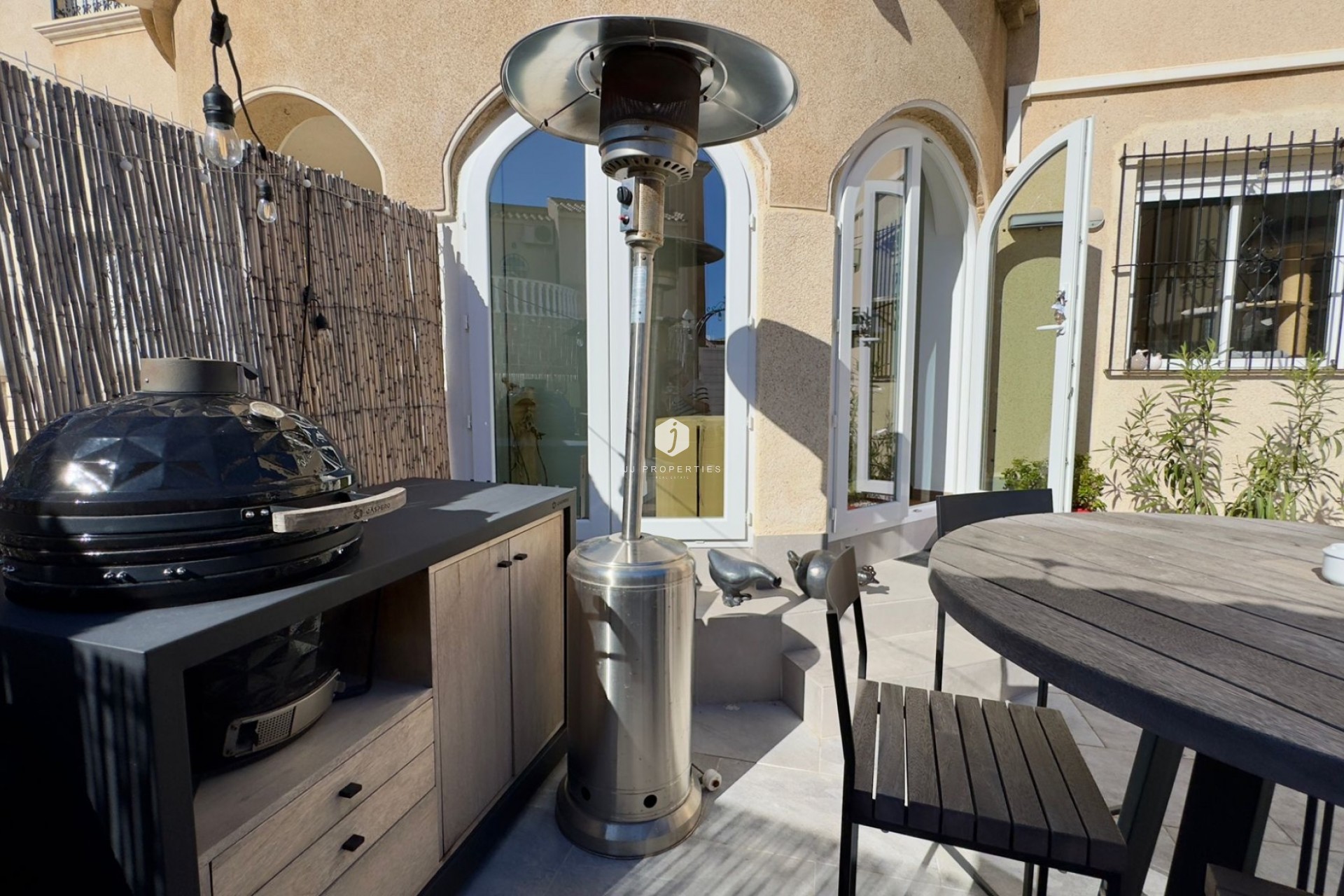 Aus zweiter Hand - Villa -
Orihuela Costa - Costa Blanca